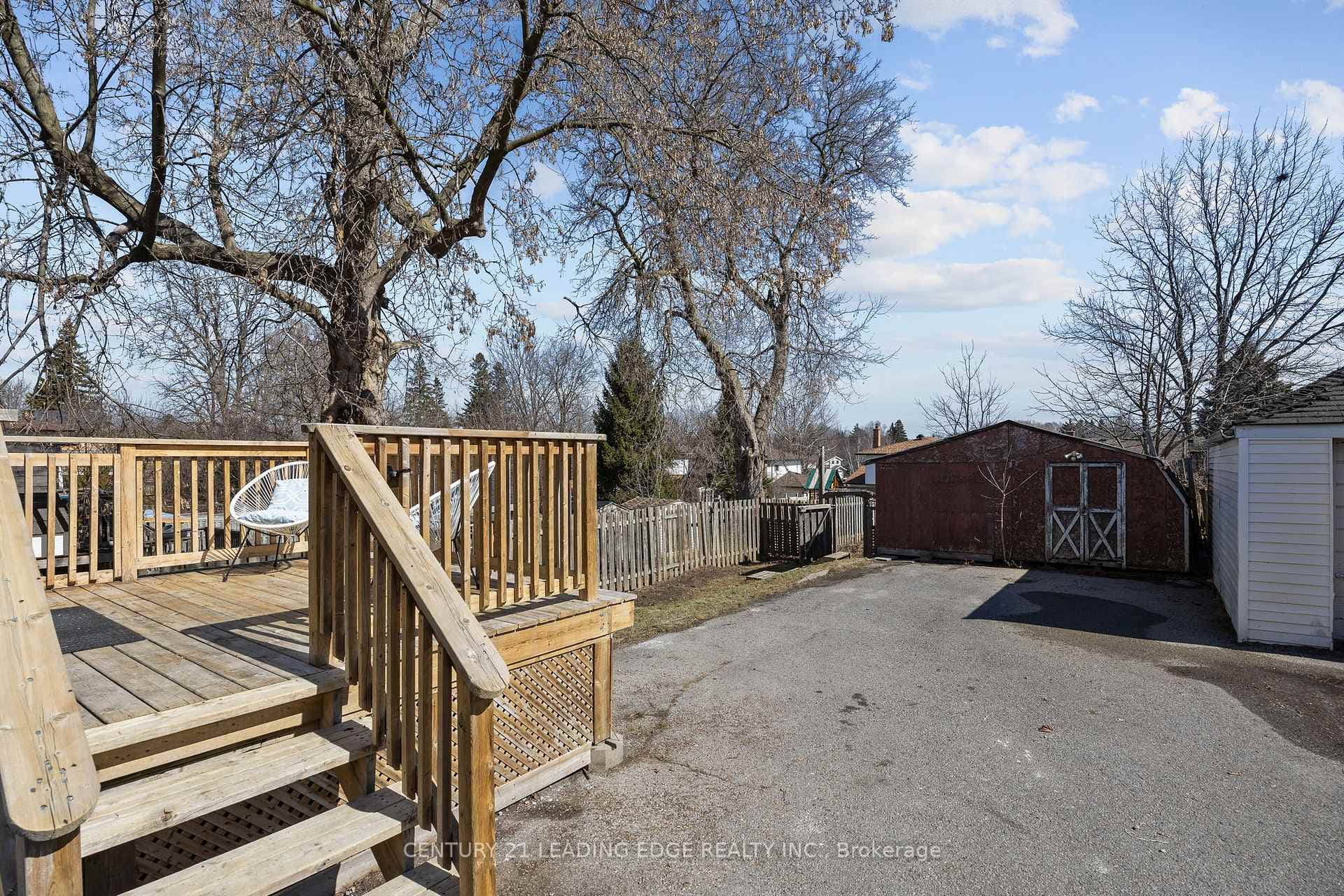 331 Oshawa Boulevard photo 33