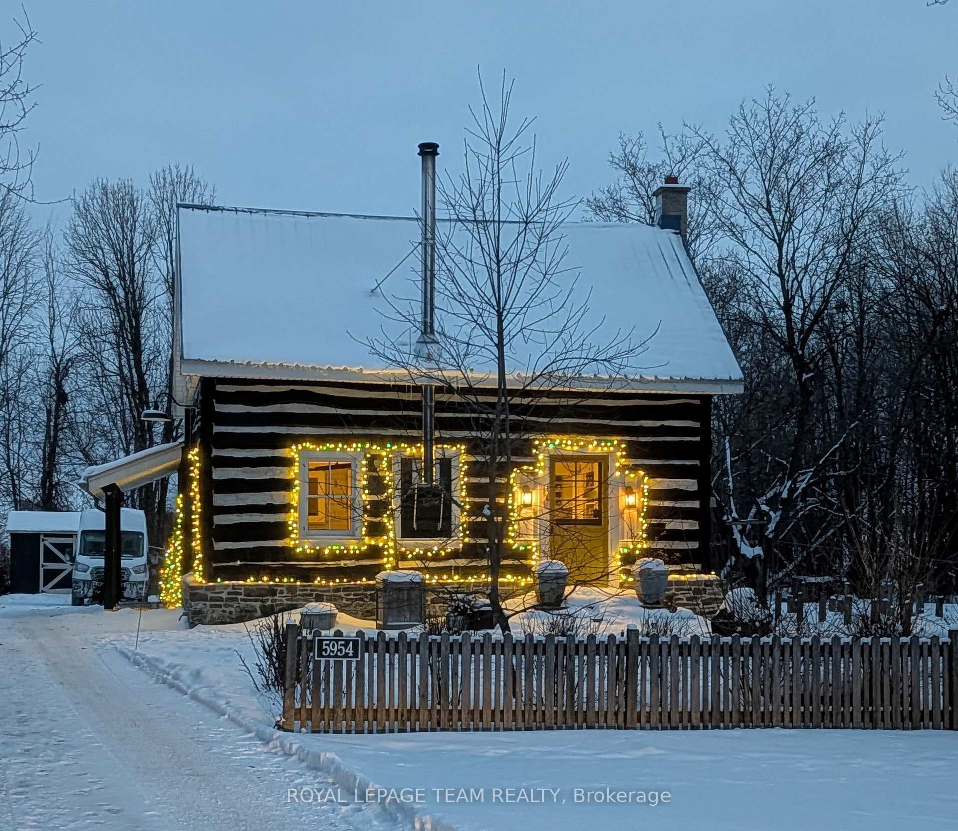 Evening Exterior Pic