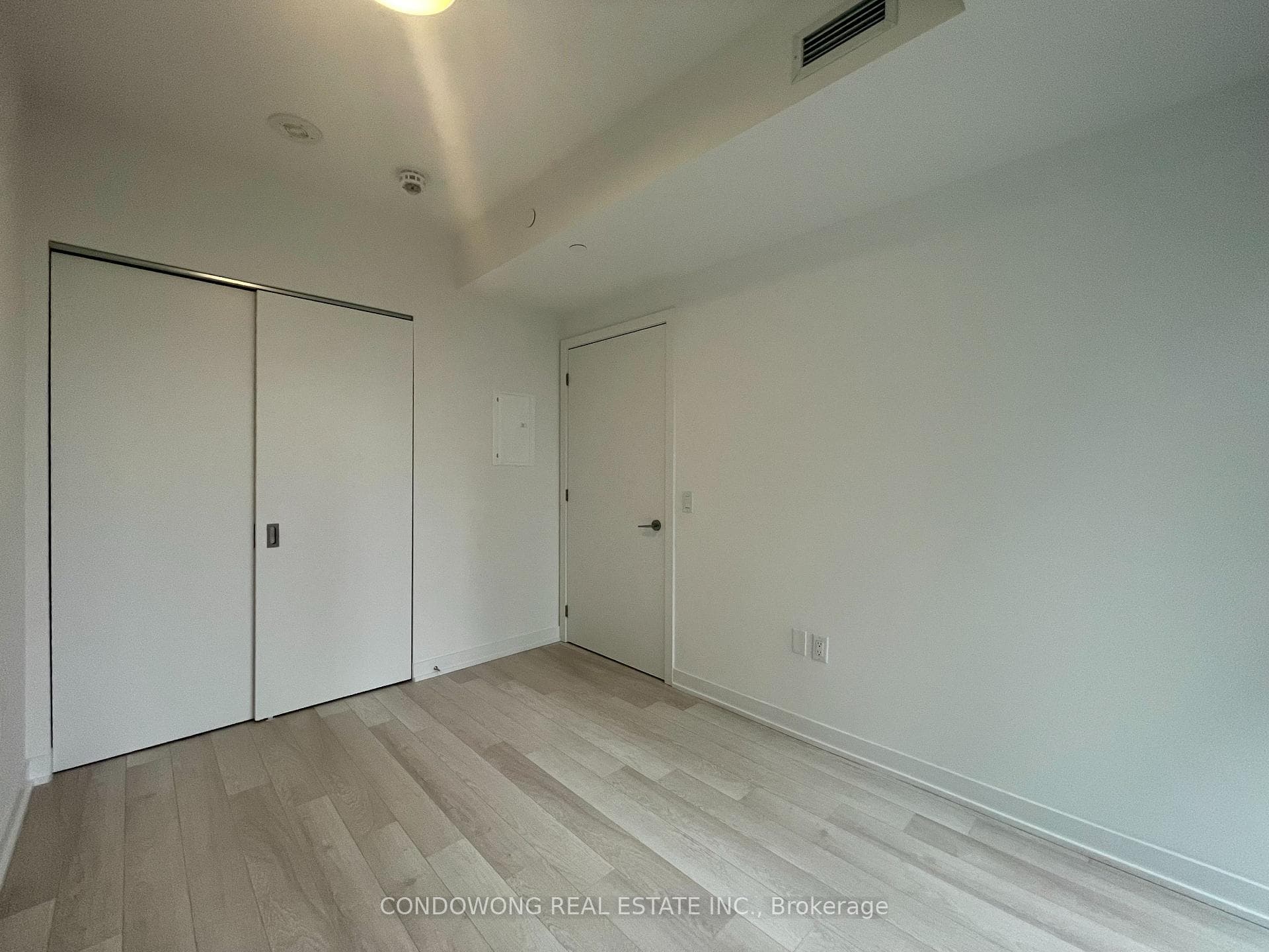 357 King Street Unit 1102 photo 5