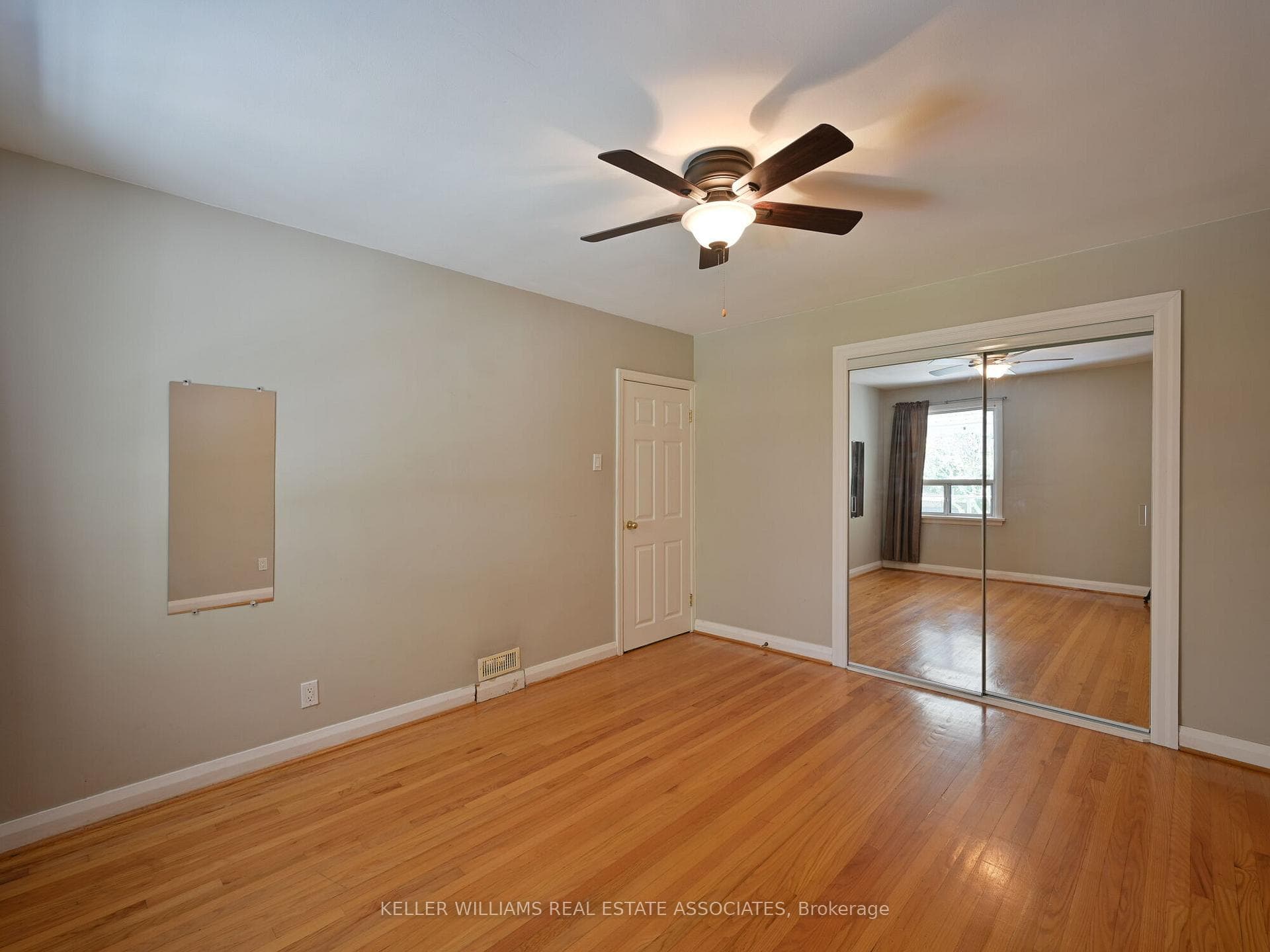 130 Prince Charles Drive Unit Main photo 17