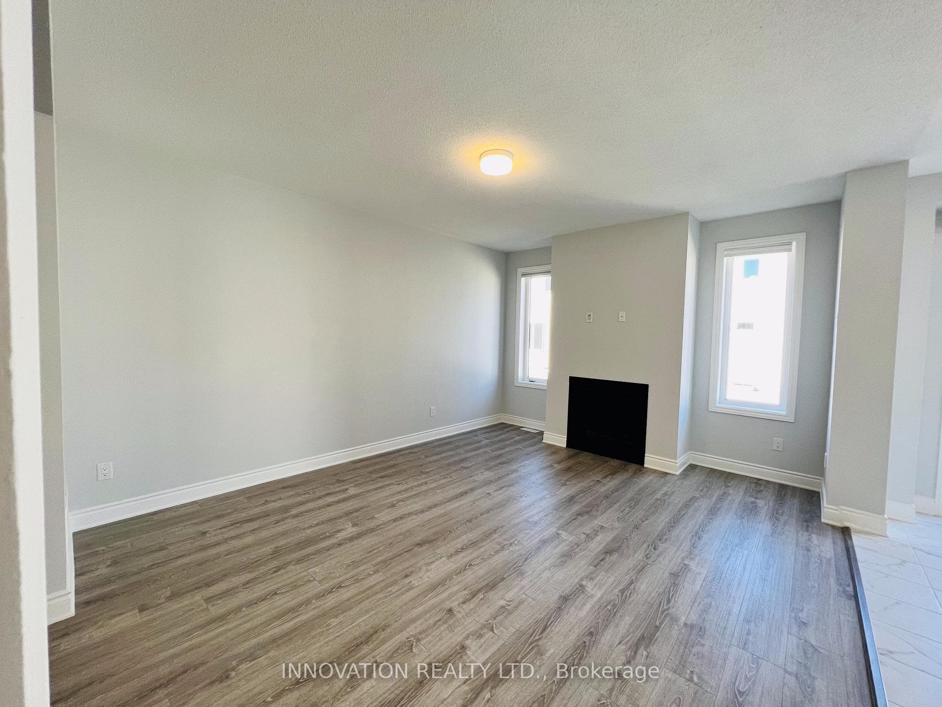 305 Crossway Terrace photo 4