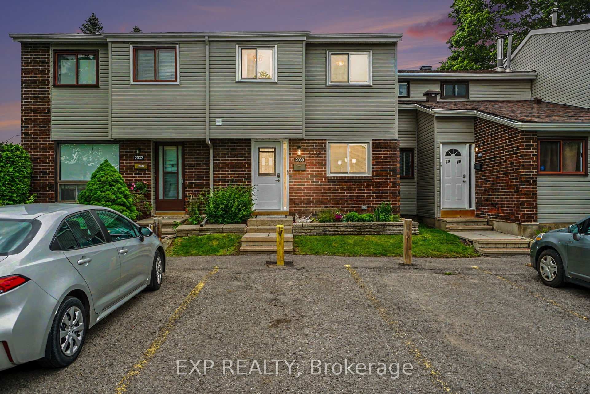 2030 Kelden Crescent Unit 35 photo 2