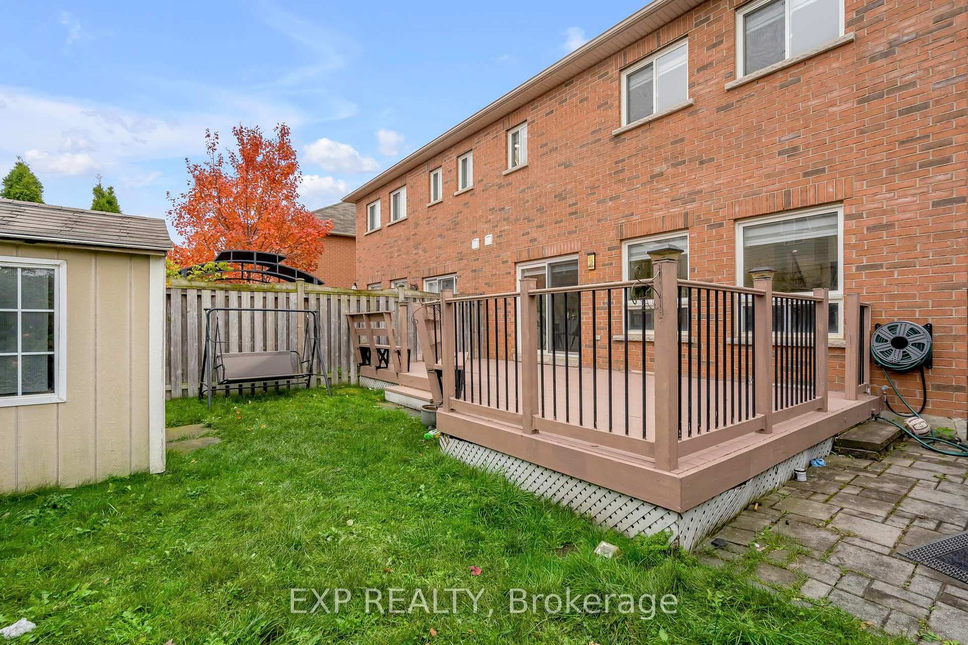 319 Powys Street photo 38