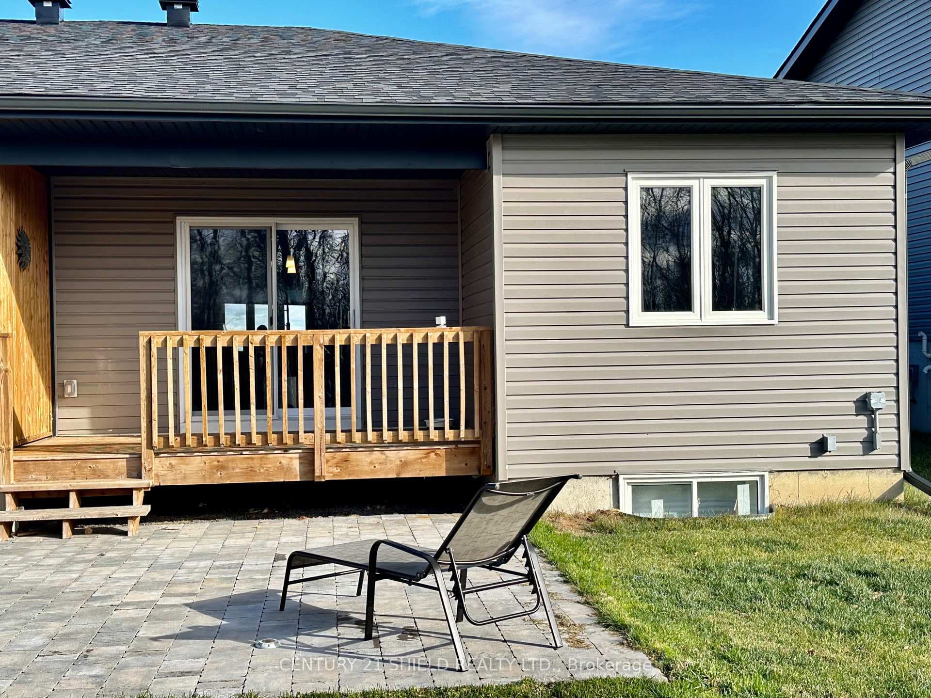 Patio & covered porch