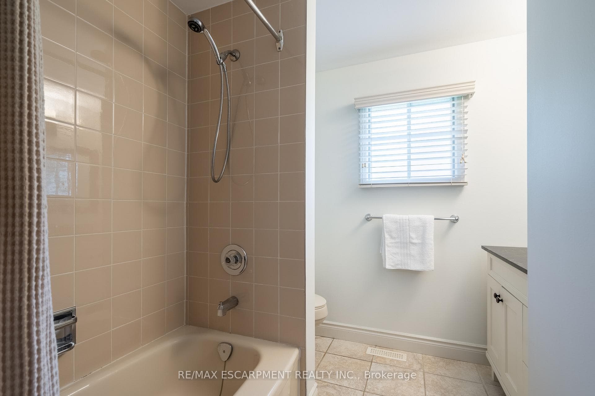 2144 Winding Way photo 29