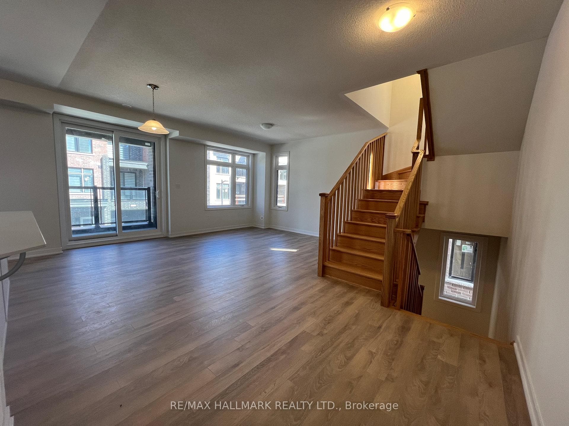 1865 Pickering Parkway Unit 901 photo 8