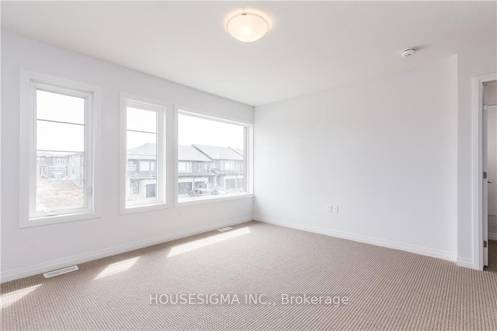59 Greenwich Avenue photo 11