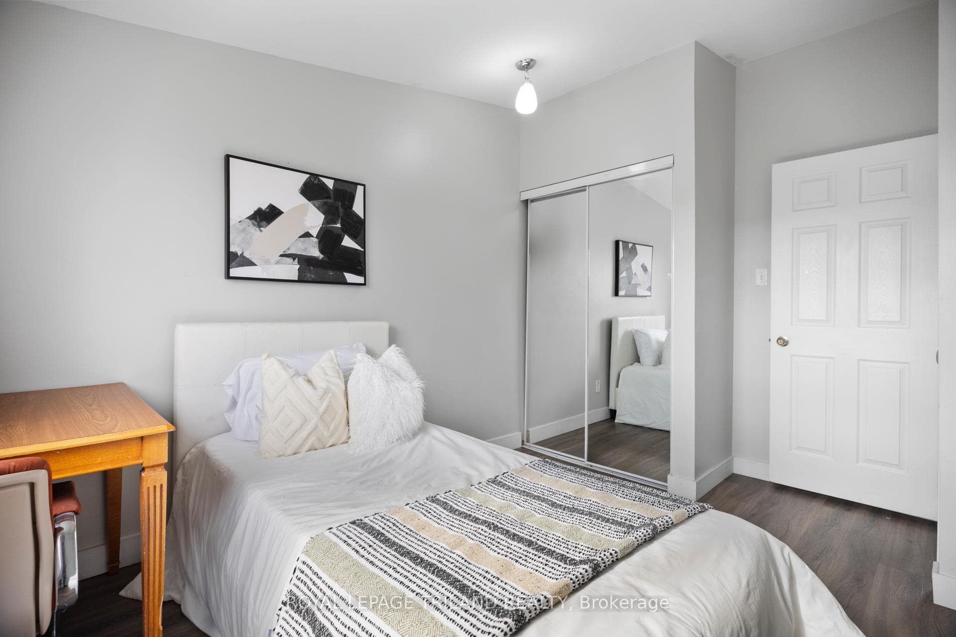 1460 Limberlost Road Unit 23 photo 23