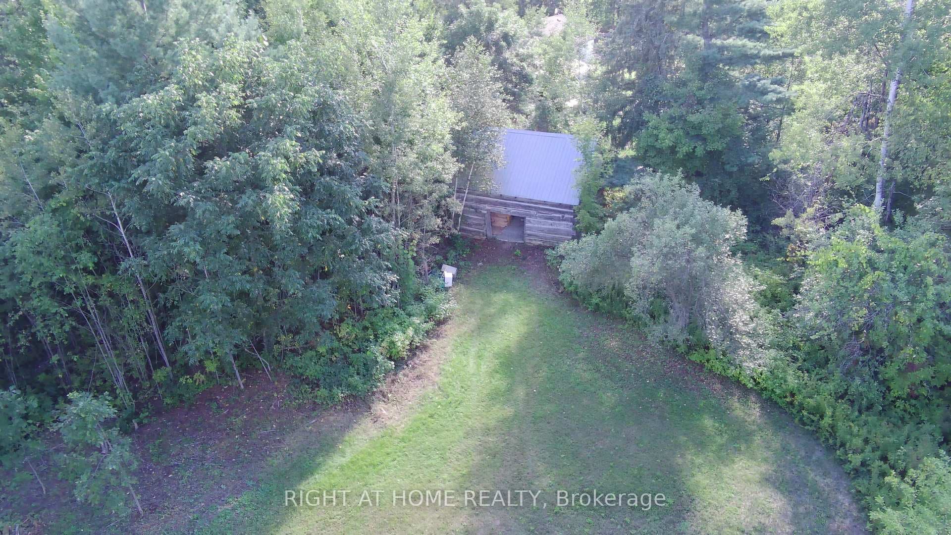 326 Calabogie Road photo 18