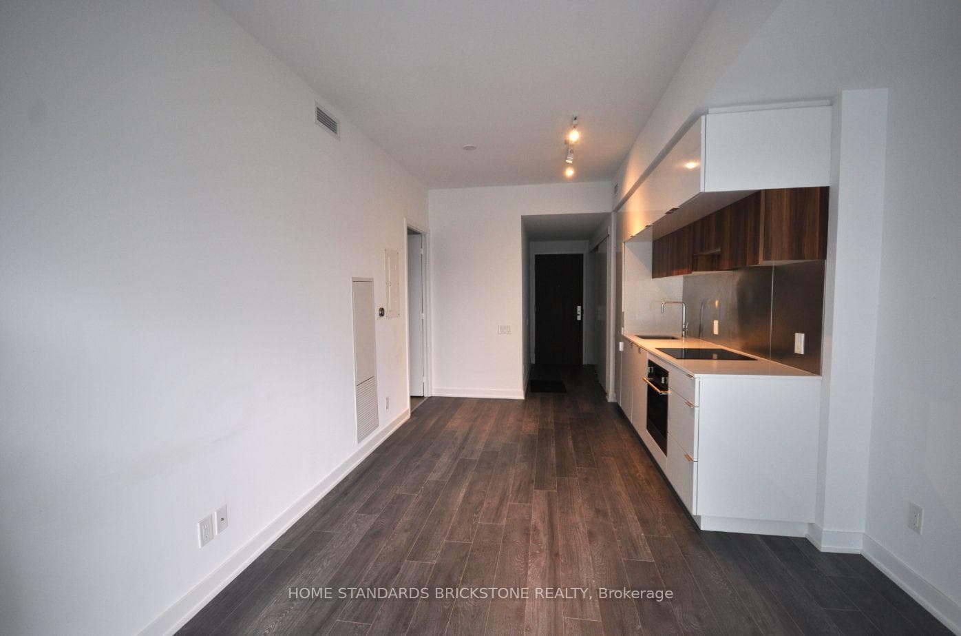 185 Roehampton Avenue Unit 2011 photo 5