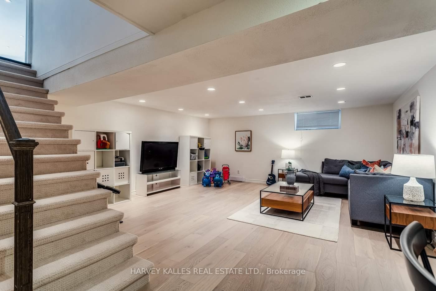641 Briar Hill Avenue photo 28