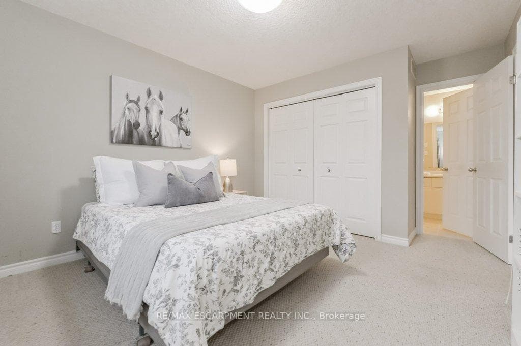 Primary Bedroom w Double Closet