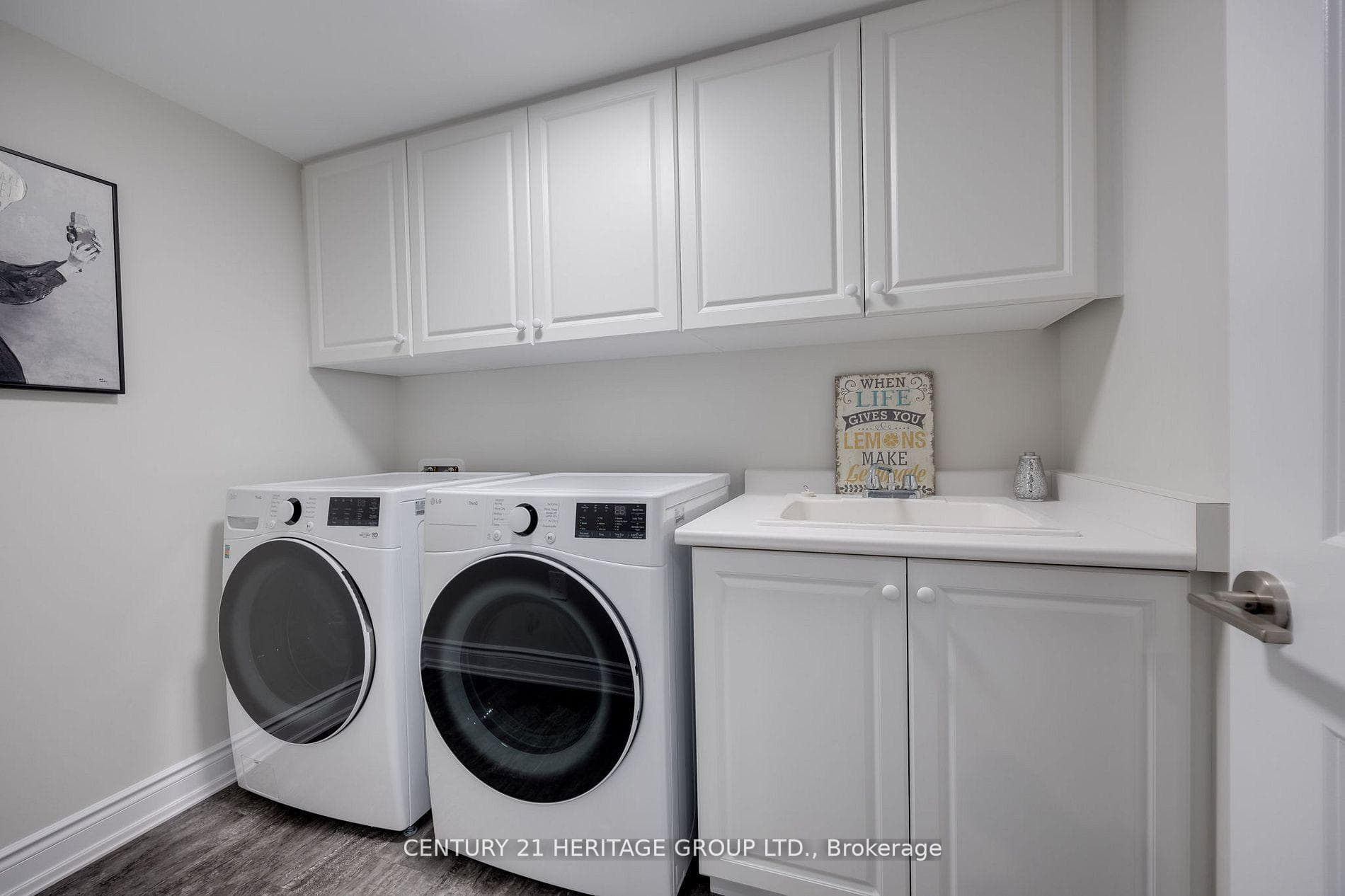 100 Summerhill Drive photo 27