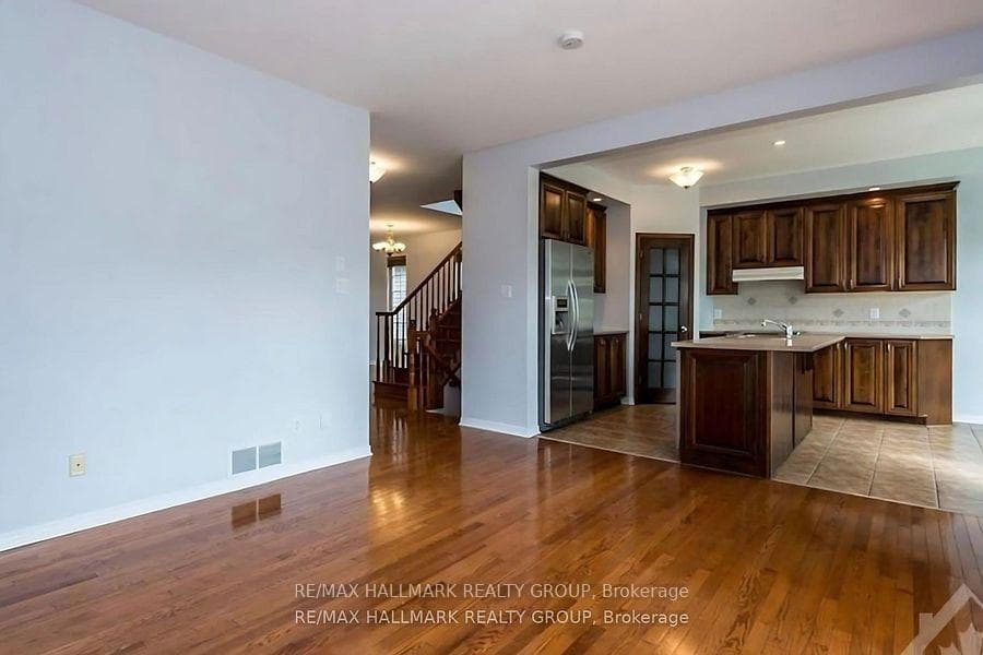 135 Stedman Street photo 14