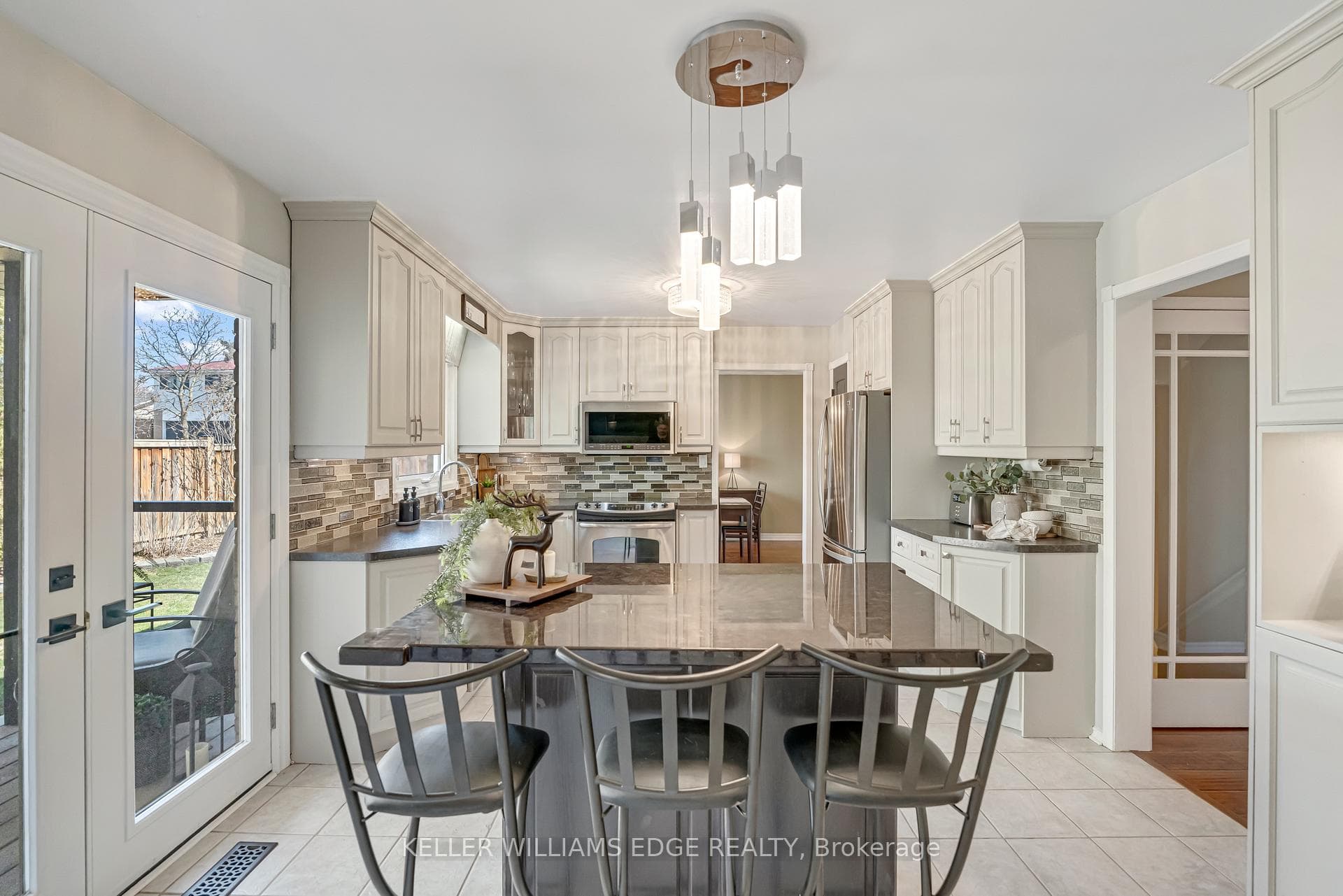 1351 Bryanston Court photo 10