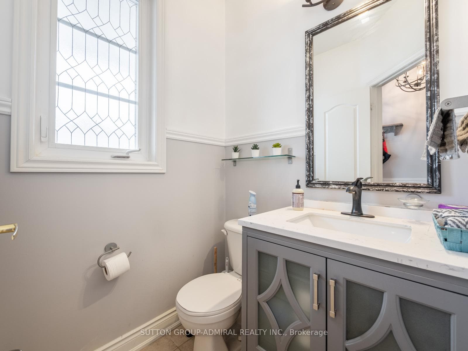45 Honeywood Road photo 17