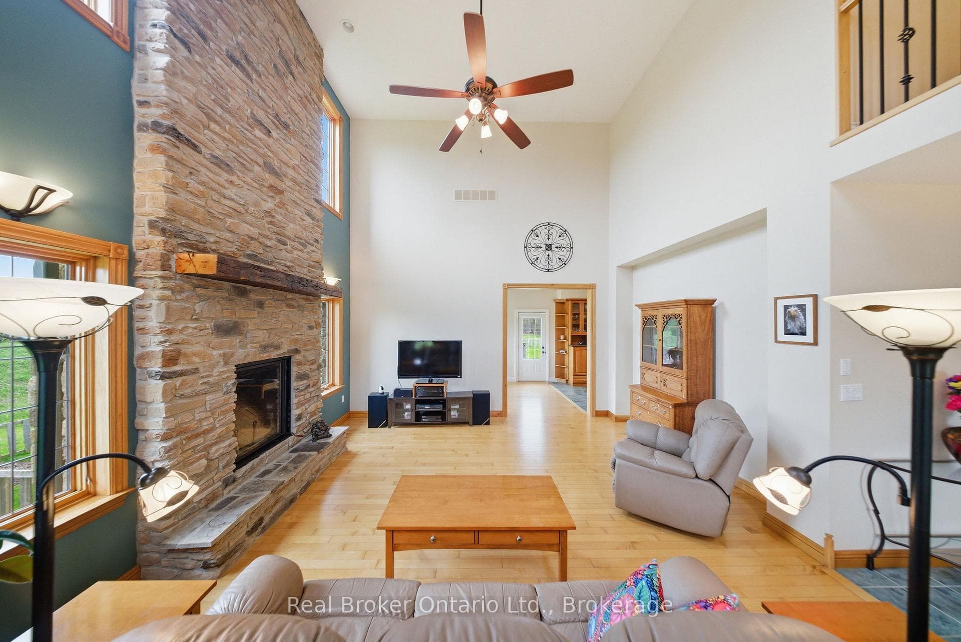 4760 Nassagaweya-Puslinch Townline photo 7
