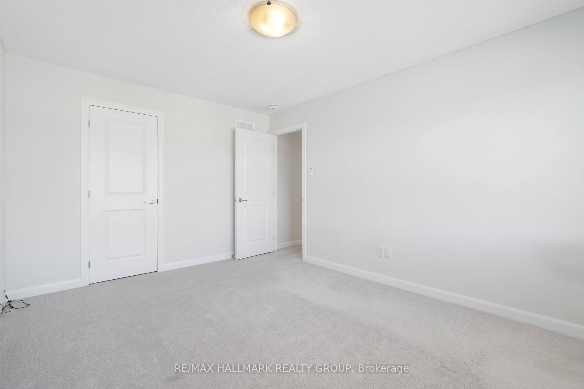 68 Ralph Erfle Way photo 25