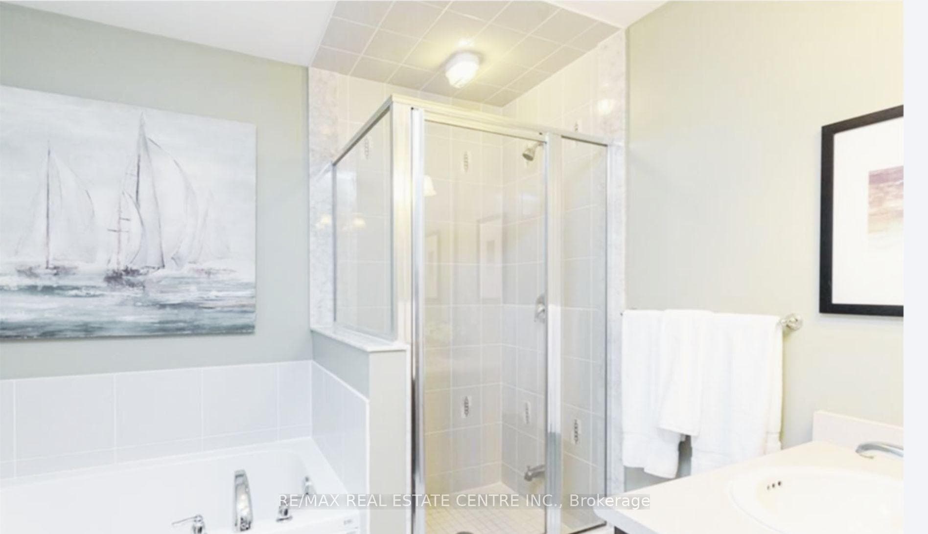 112 Hanson Crescent photo 15
