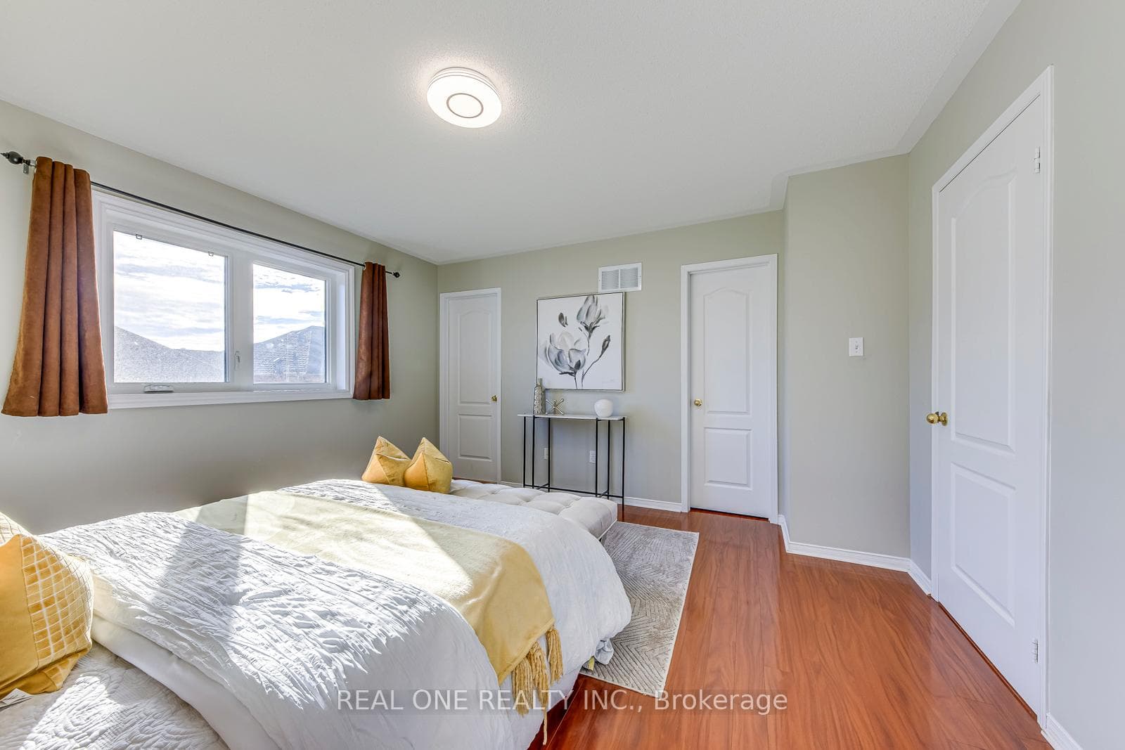 2470 Bankside Drive photo 21