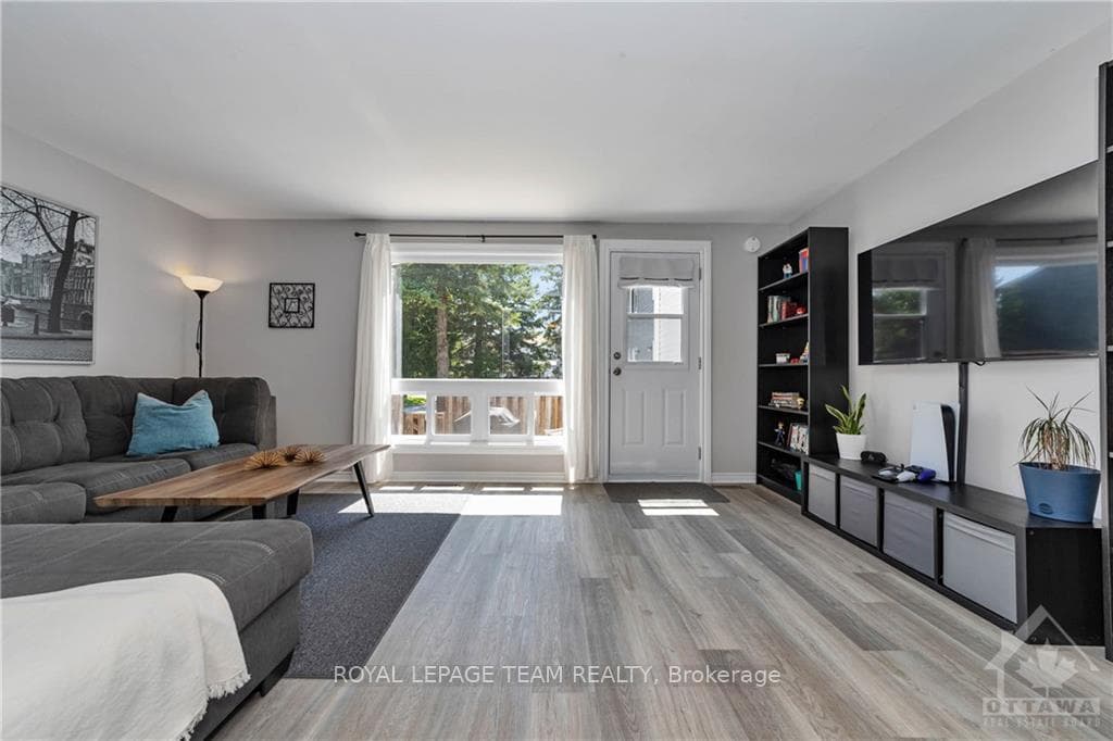 7 THISTLEDOWN Court photo 10