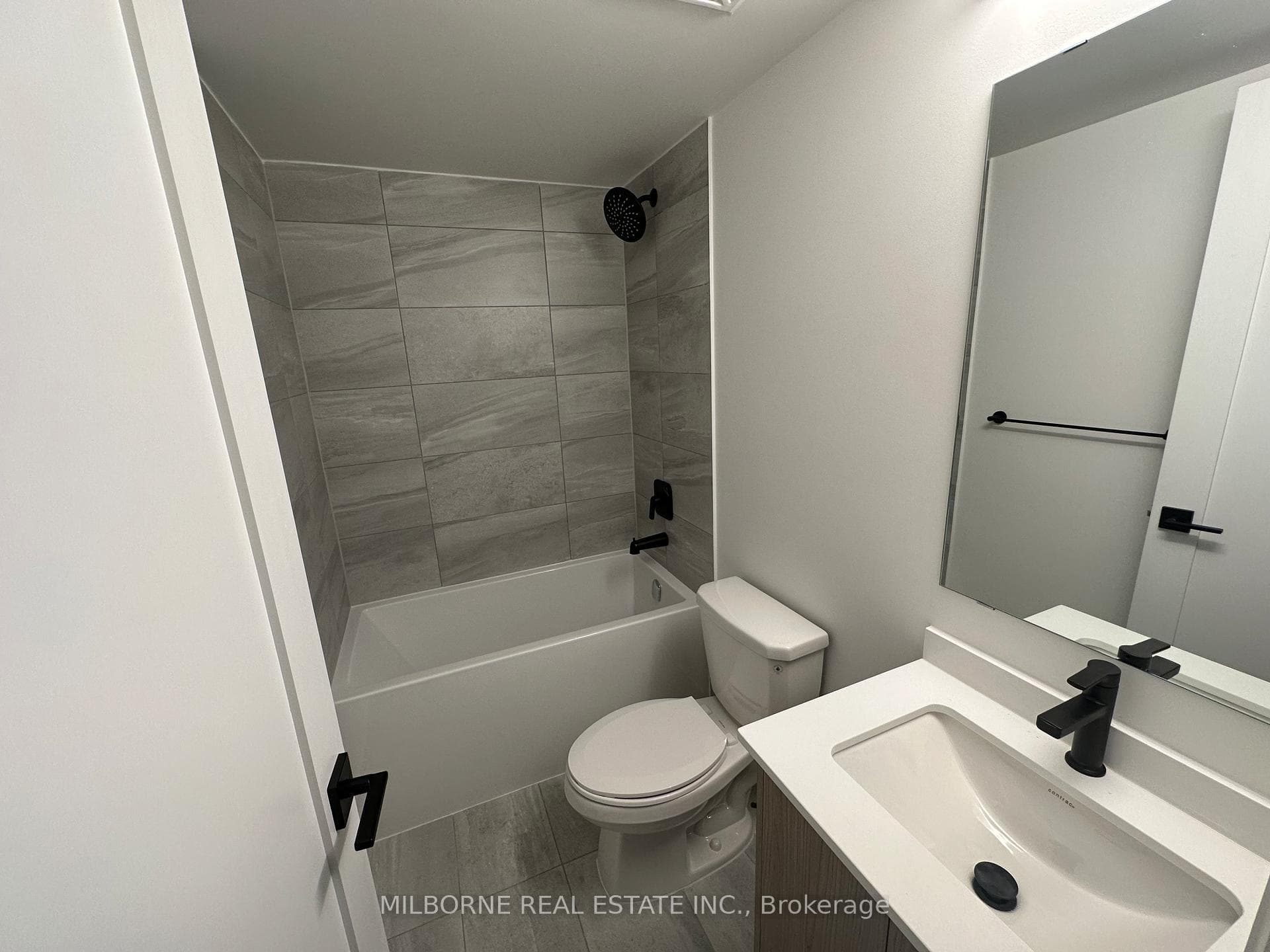2369 Danforth Avenue Unit 707 photo 7