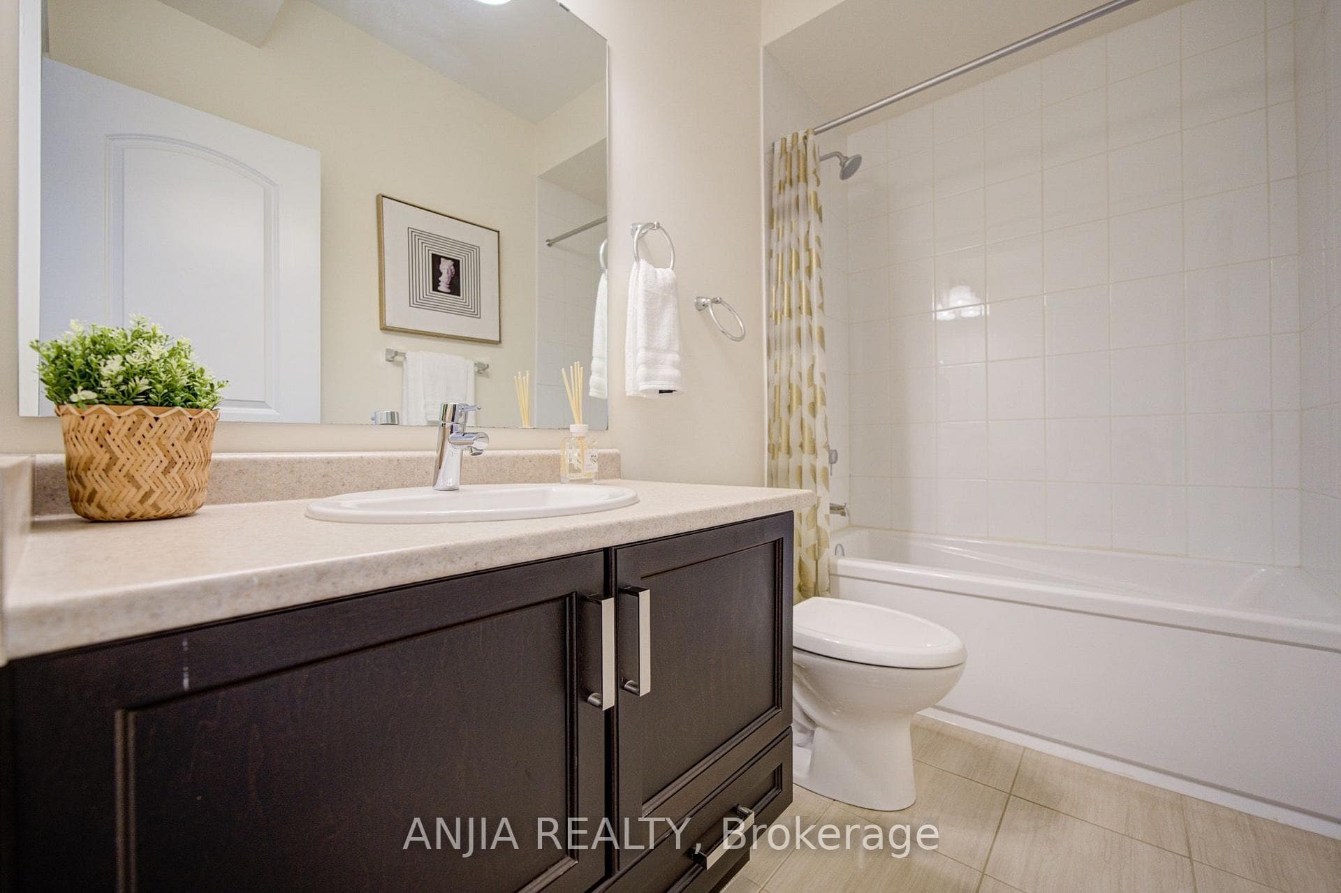 7 Beaufort Way photo 41