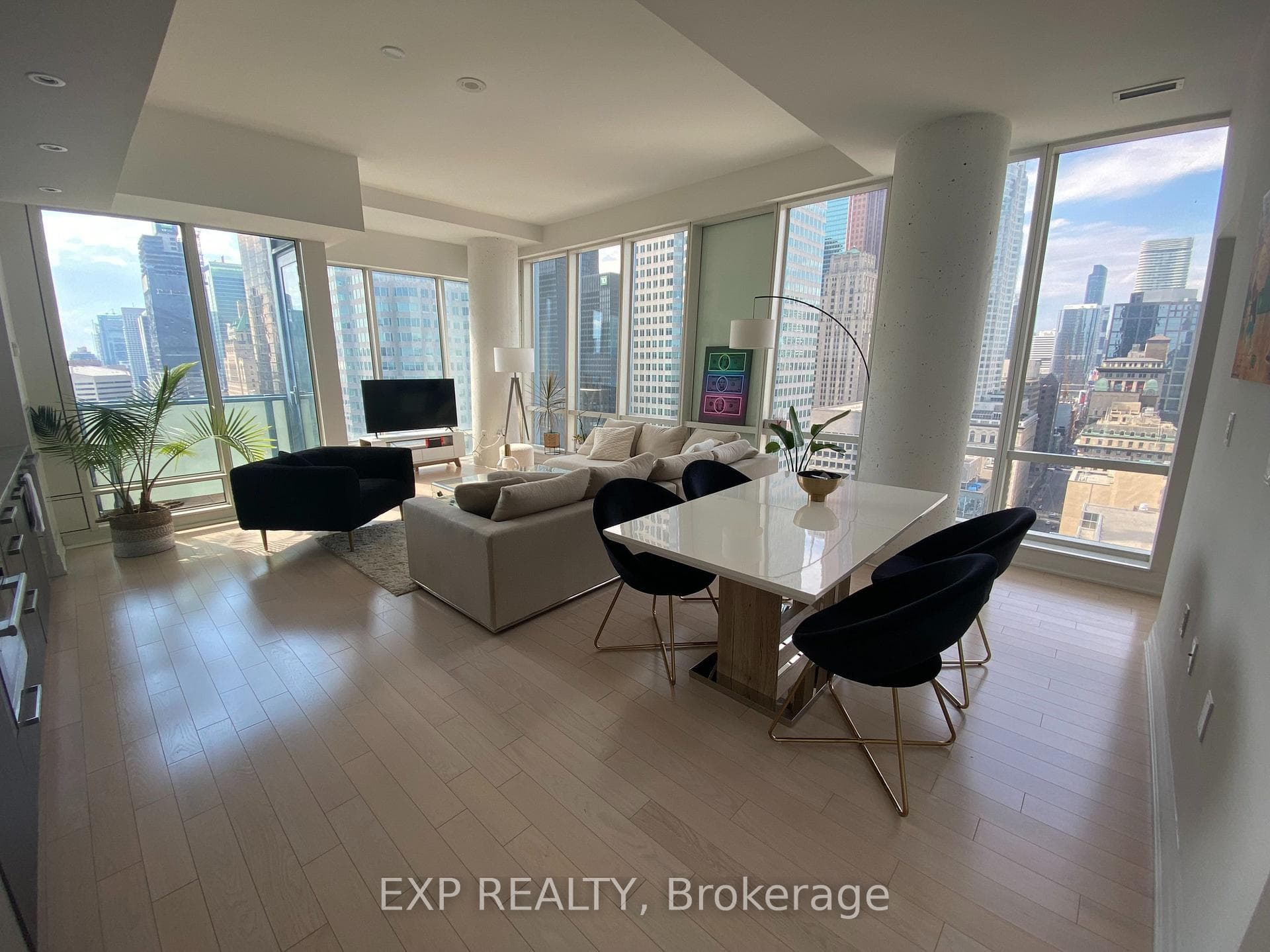 8 The Esplanade N/A Unit 2805 photo 8