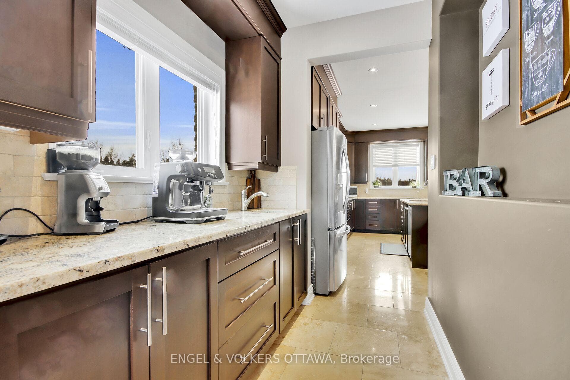 1480 Waters Edge Way photo 6