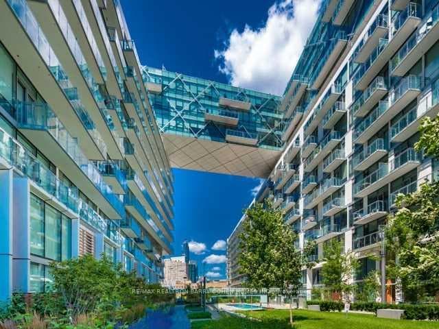 39 Queens Quay Unit Th122 photo 4