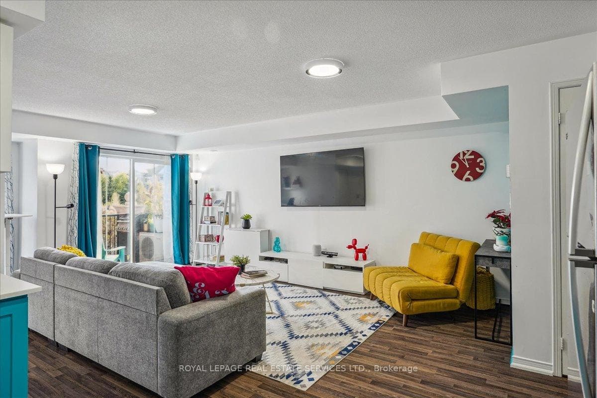 2480 Post Road Unit 38 photo 9