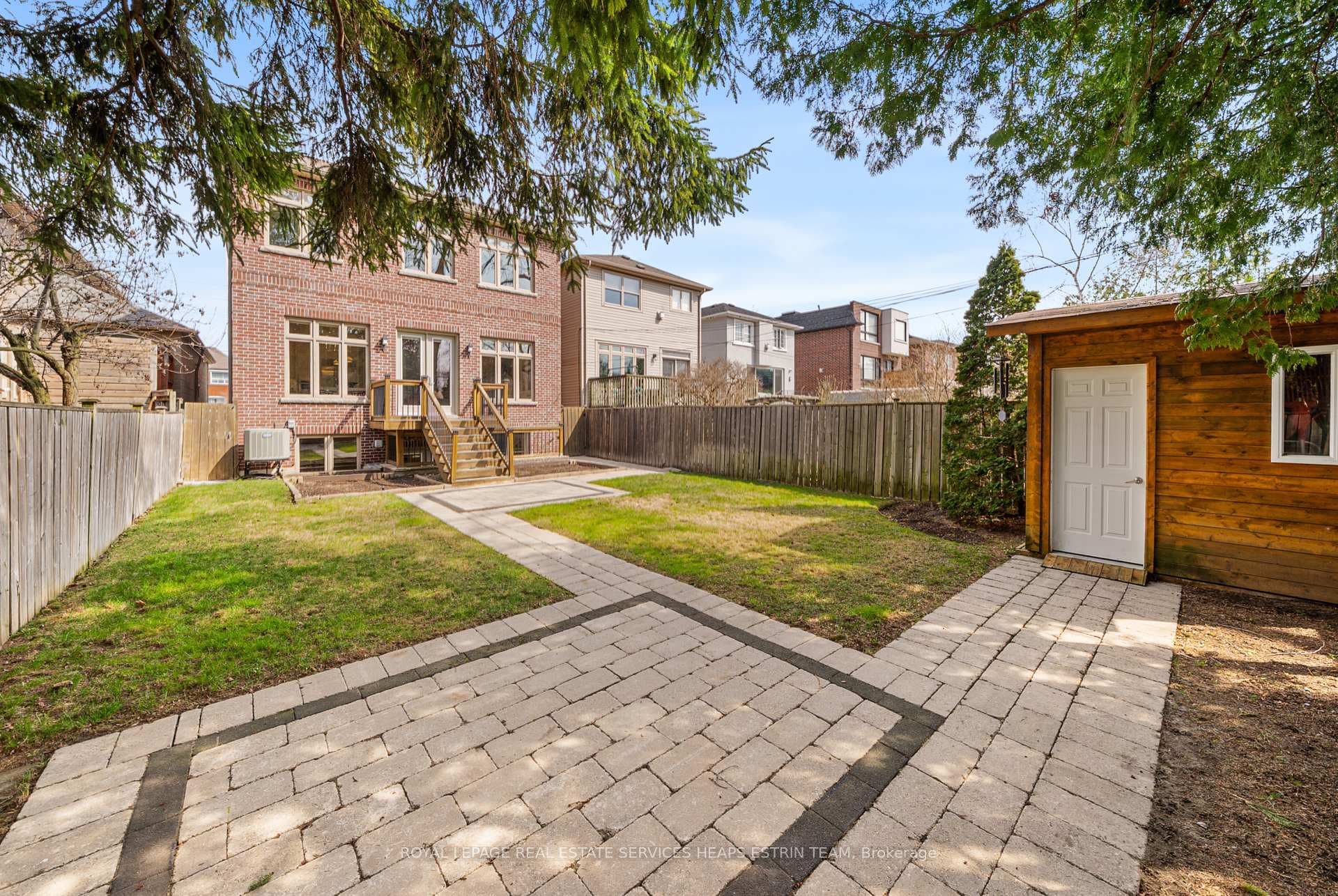 565 Broadway Avenue photo 35