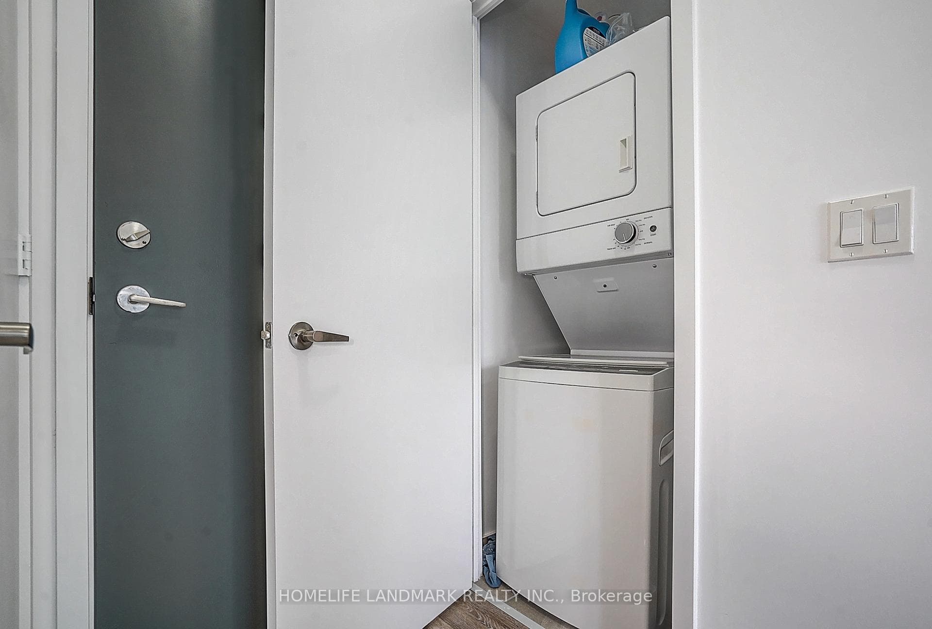 5180 Yonge Street Unit 2002 photo 26