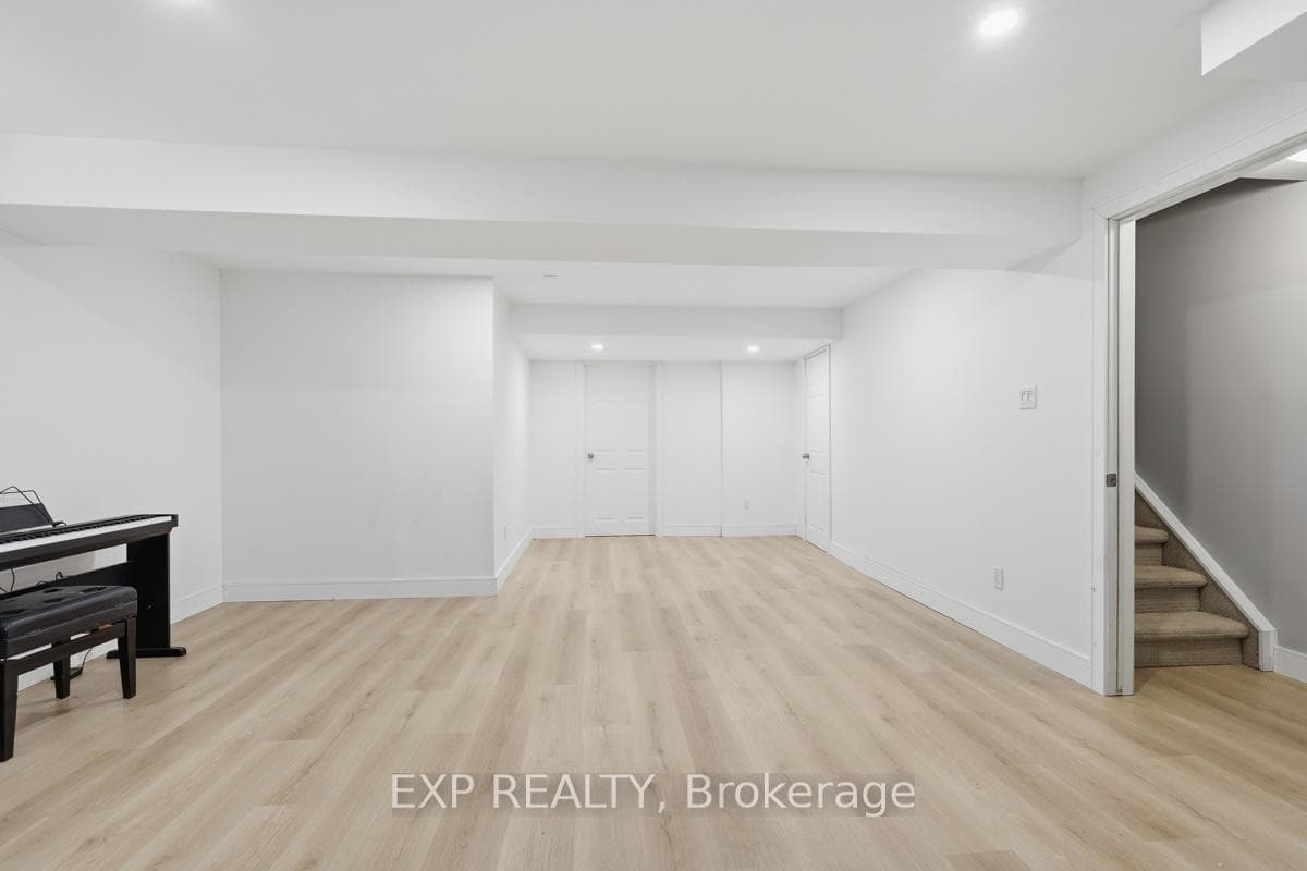 29 Augusta Crescent photo 32