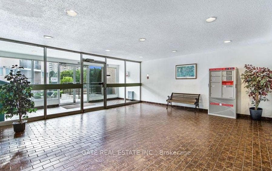 100 Mornelle Court Unit 2096 photo 3