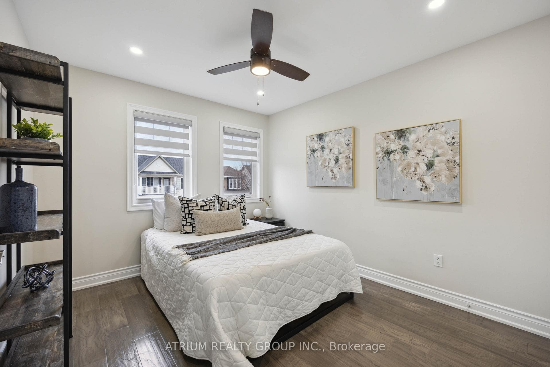 73 Donlevy Crescent photo 33