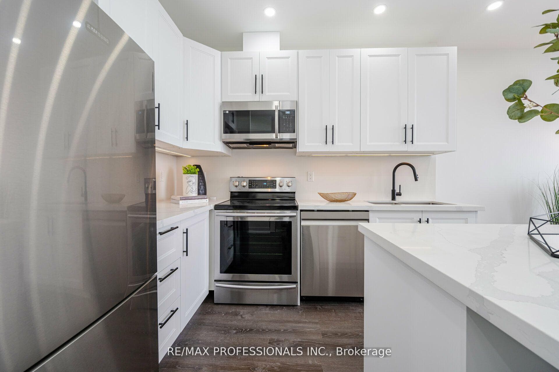 700 Humberwood Boulevard Unit PH21 photo 17