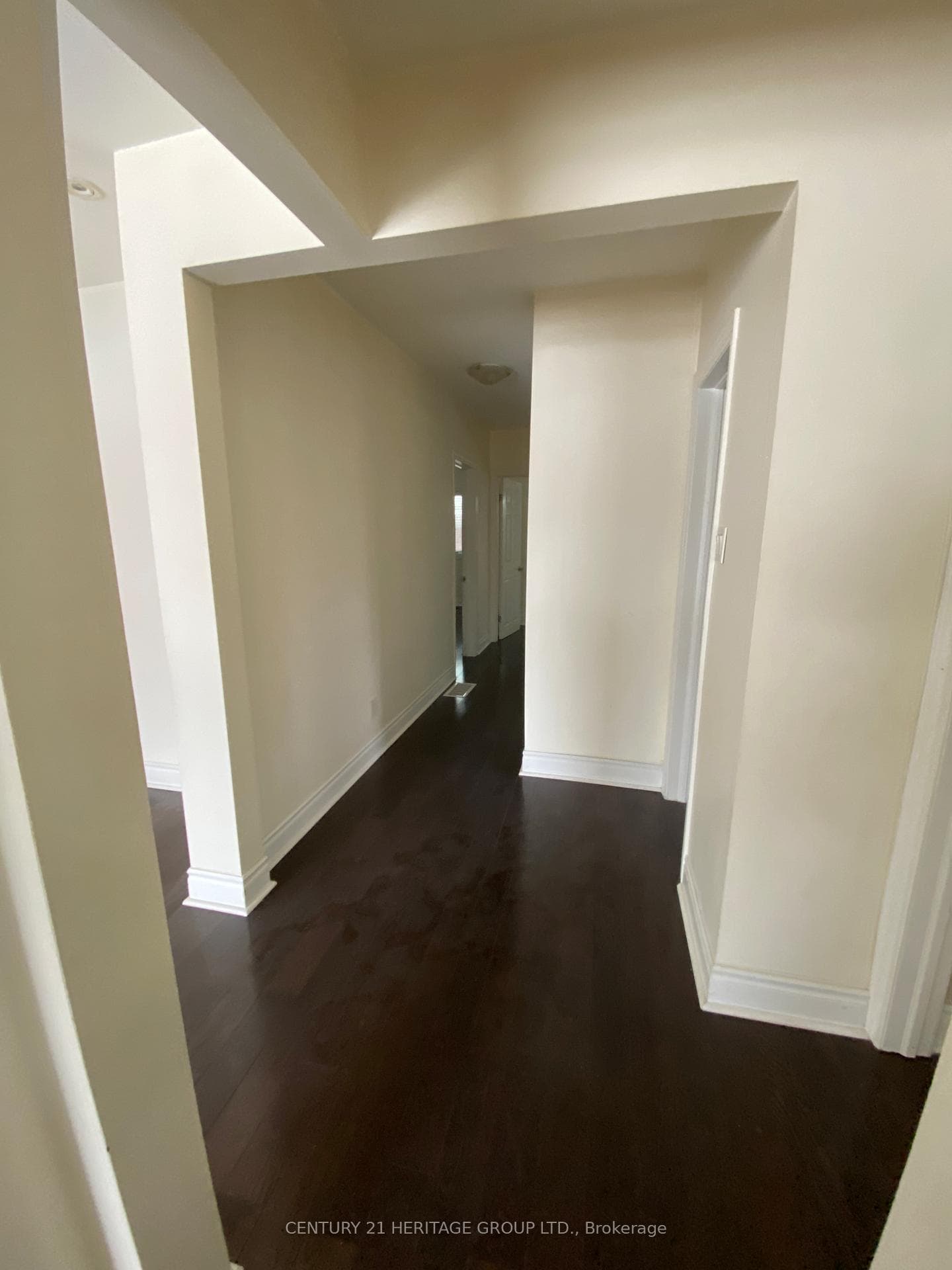 72 Pinemore Crescent Unit main photo 8