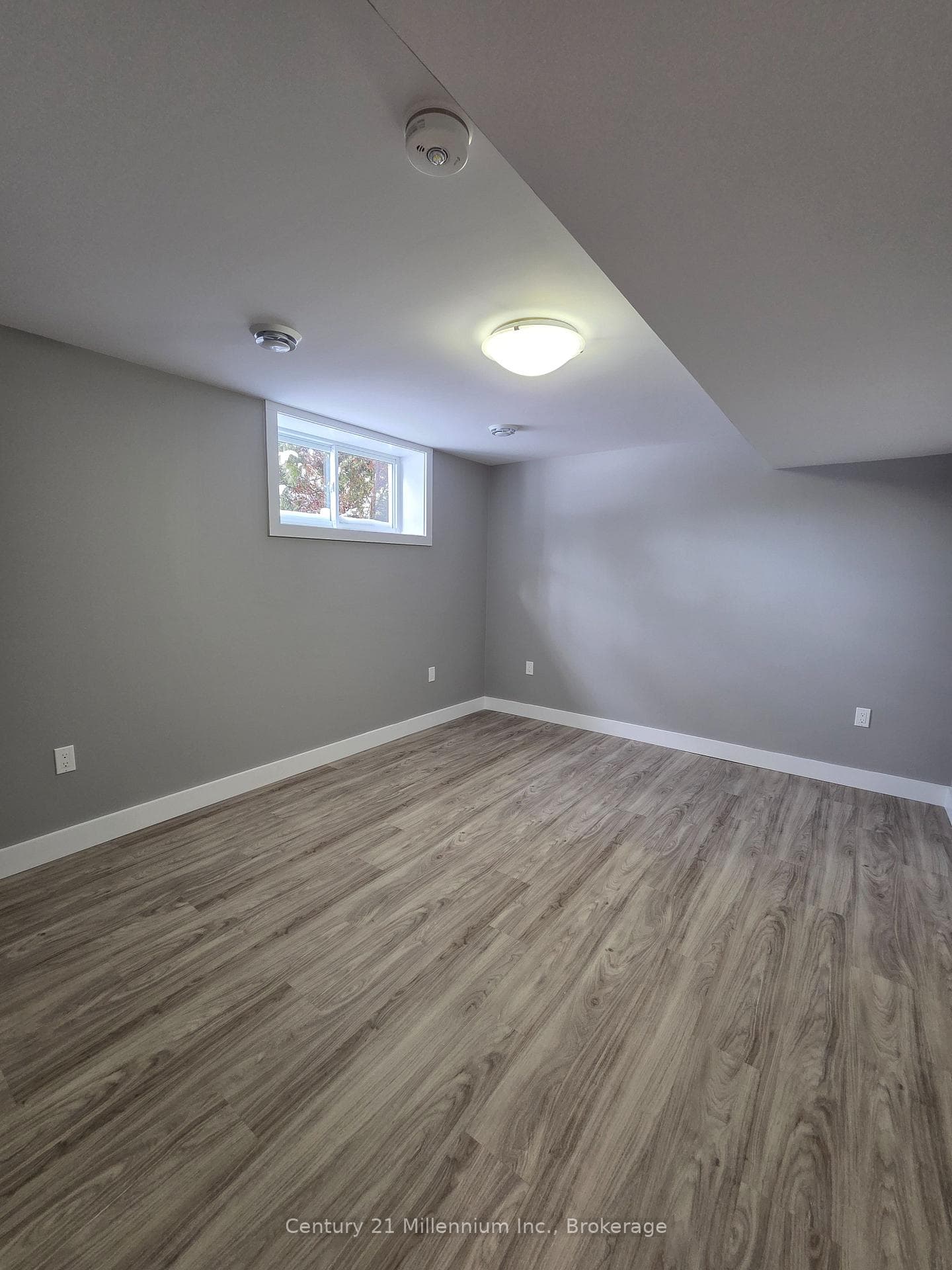 398 Kingsway Street Unit Unit 2 photo 11