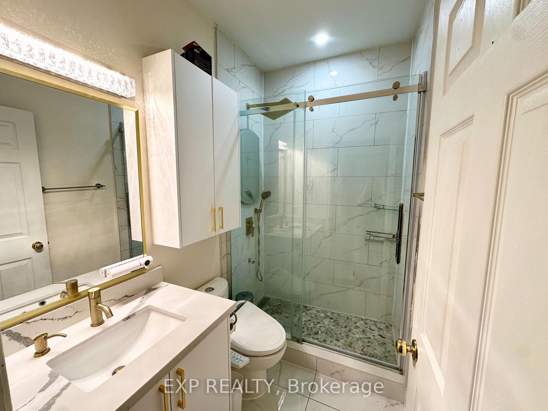 23 Lorraine Drive Unit 116 photo 14