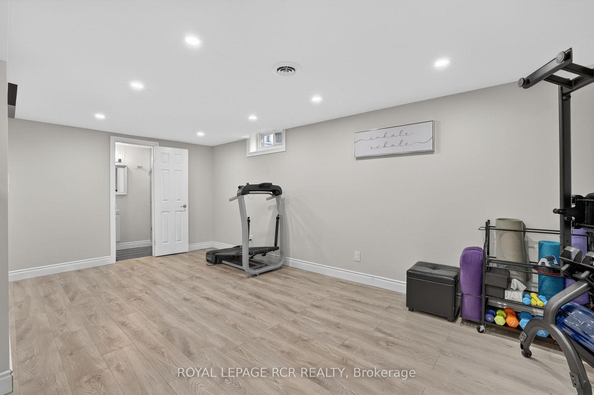 35 Mccabe Crescent photo 35