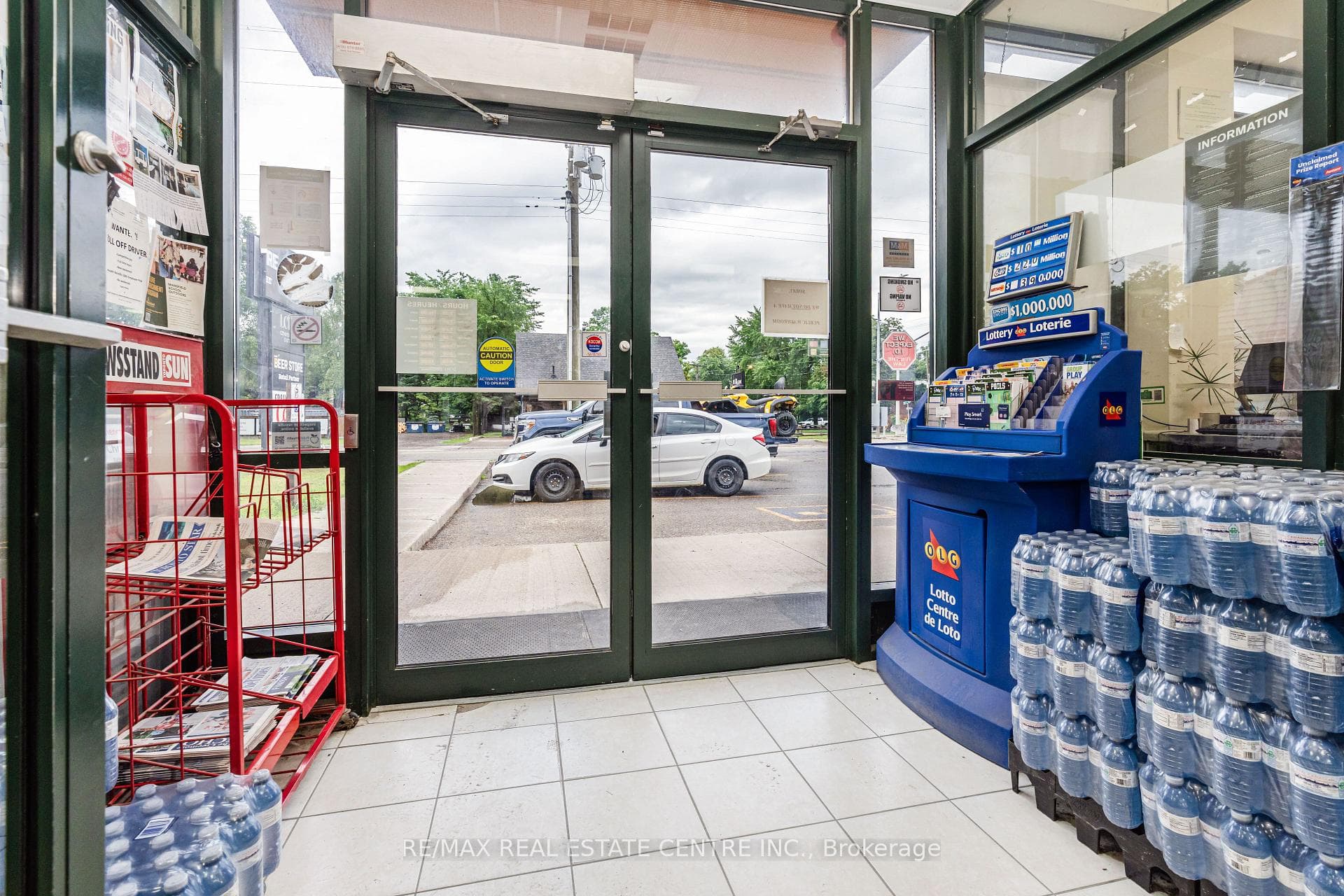937002 Airport Road photo 2