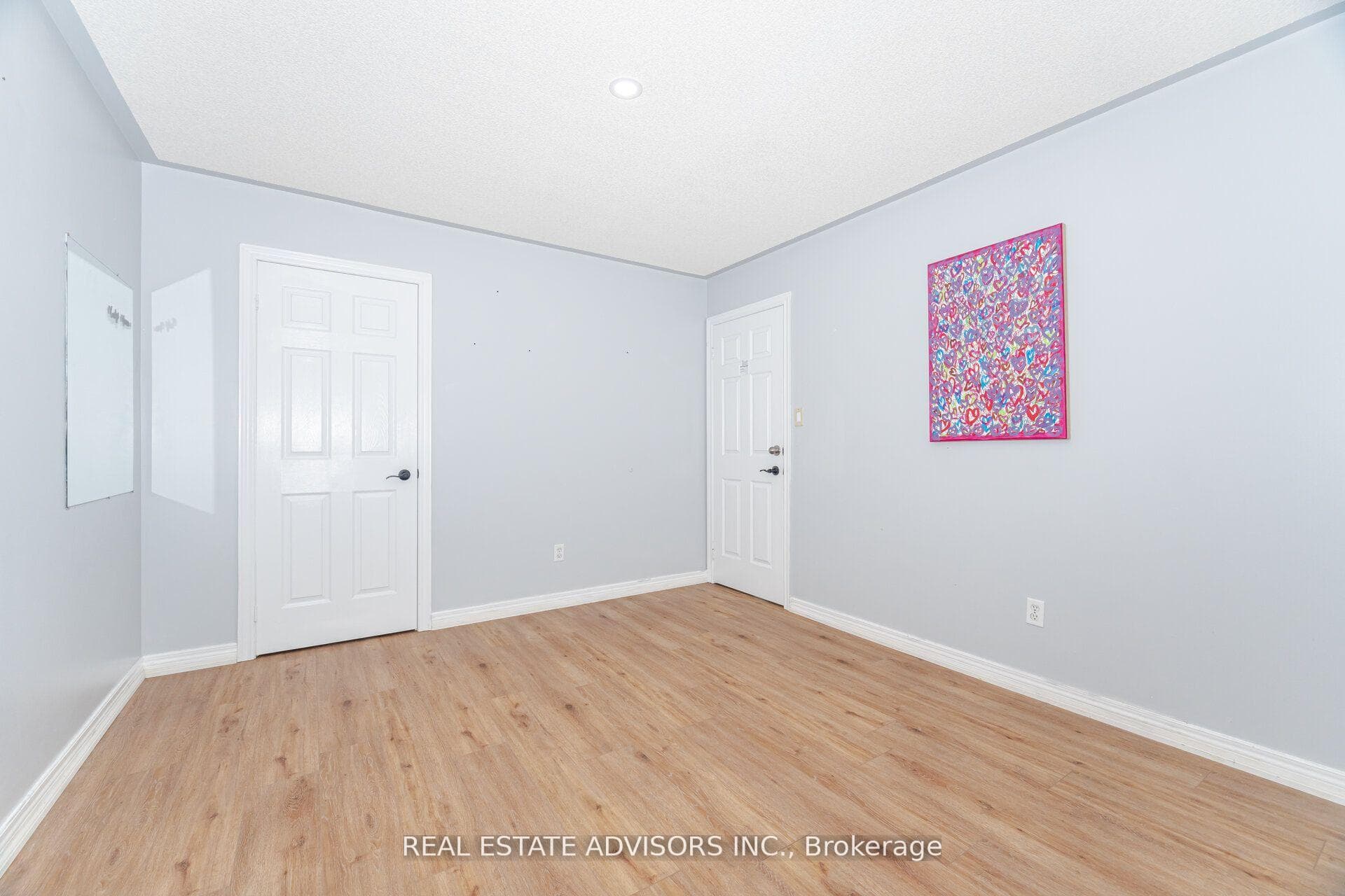 186 Ferndale Drive photo 24