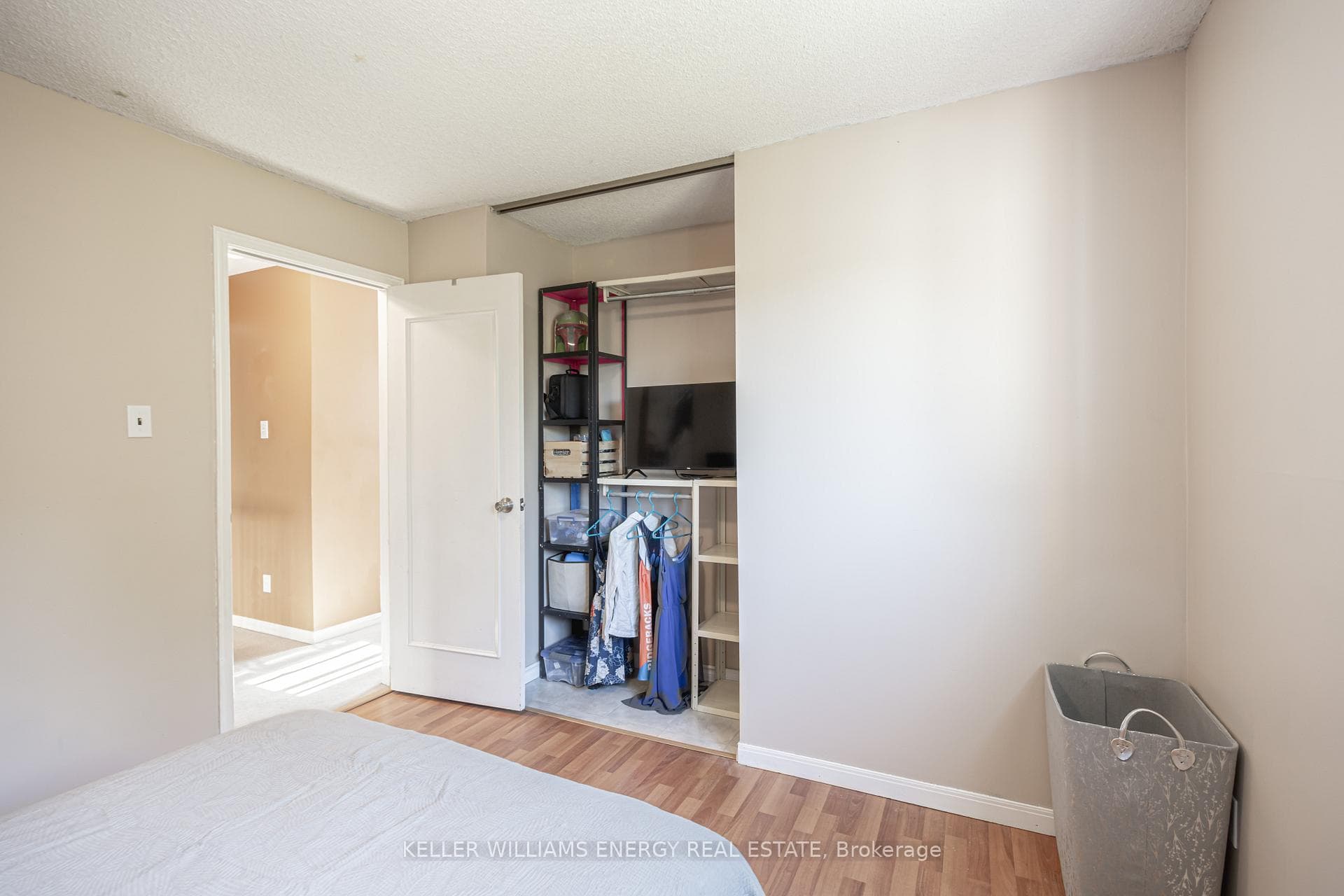 17 Barrow Court photo 21
