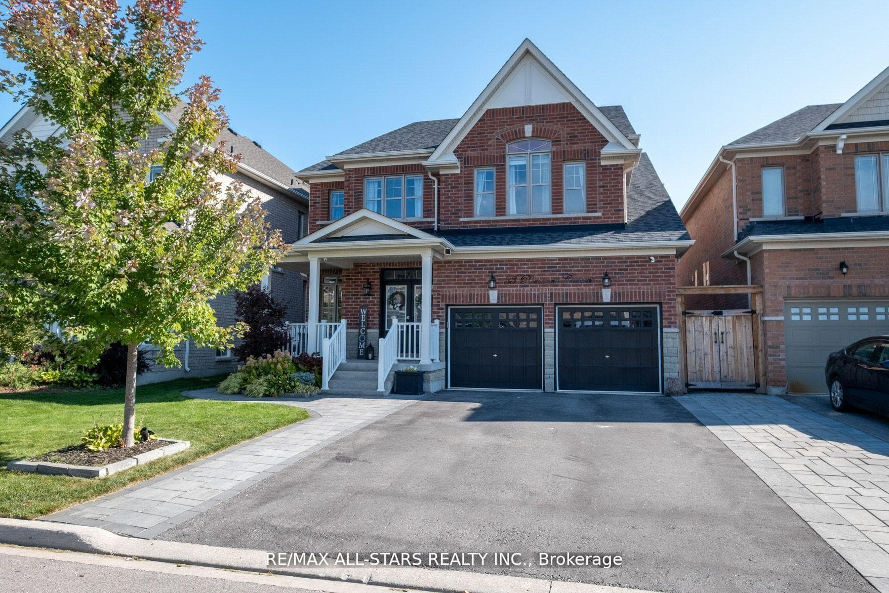 33 Romanelli Crescent photo 1