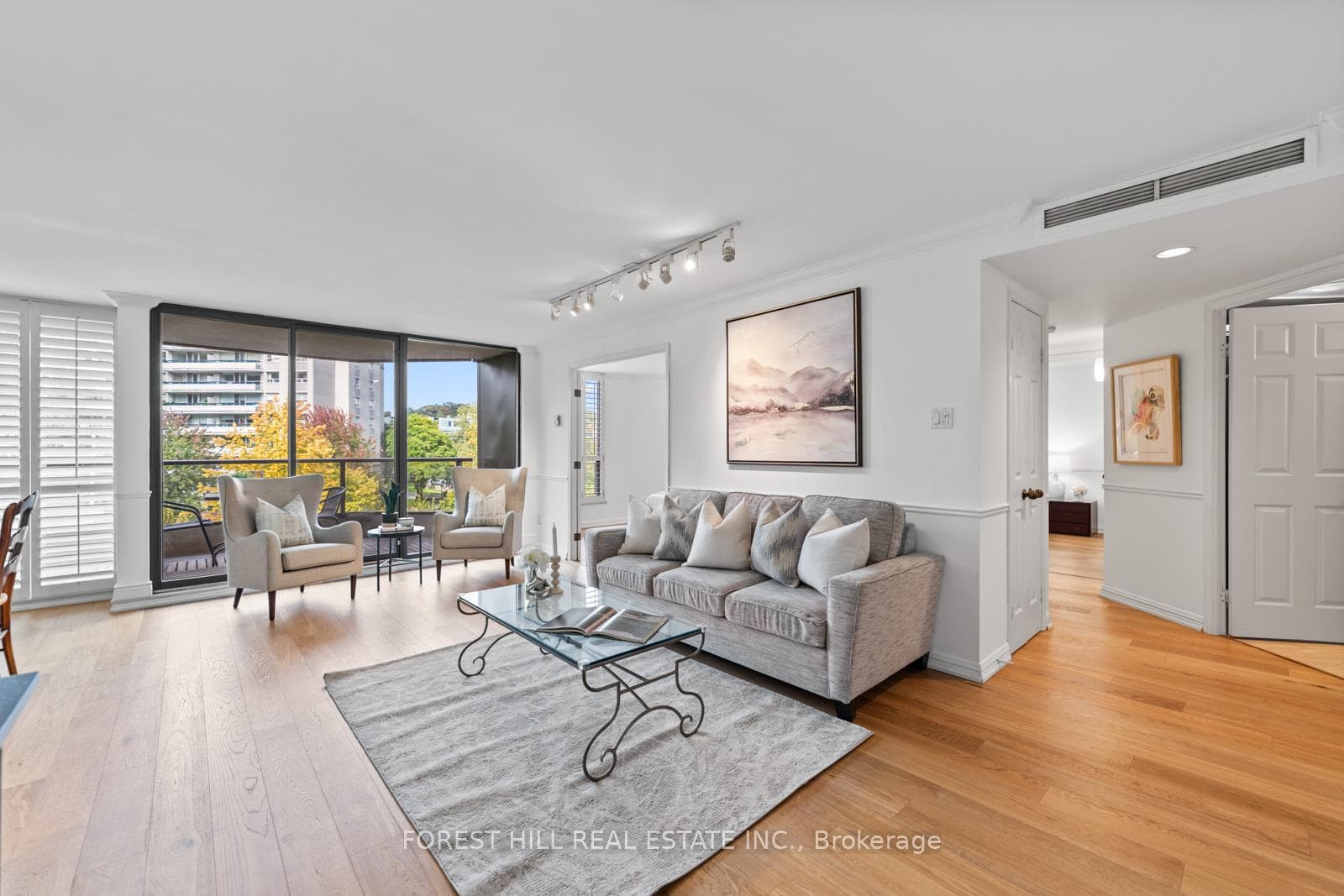 3900 Yonge Street Unit 417 photo 2
