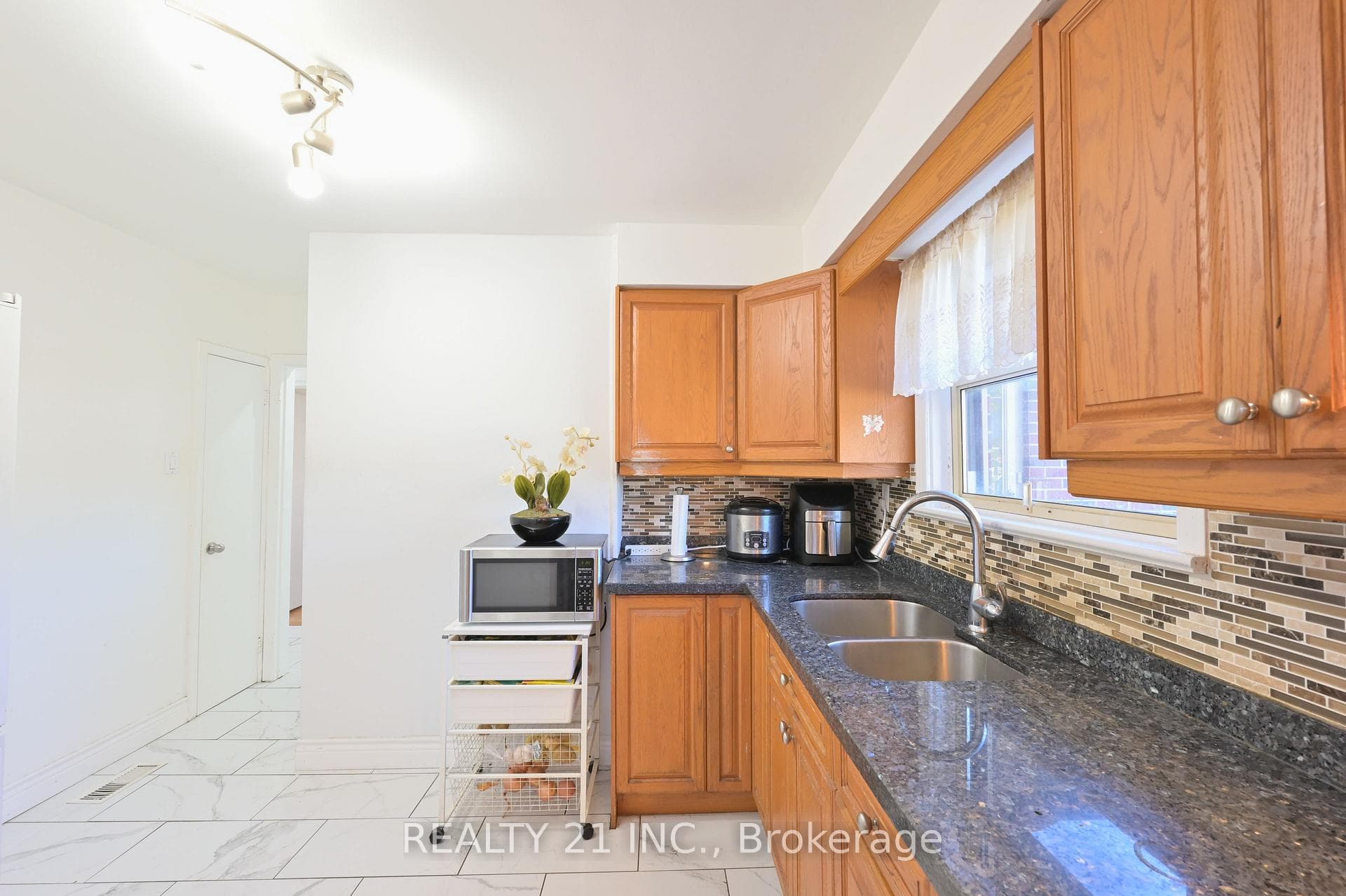 43 Graylee Ave Avenue photo 16