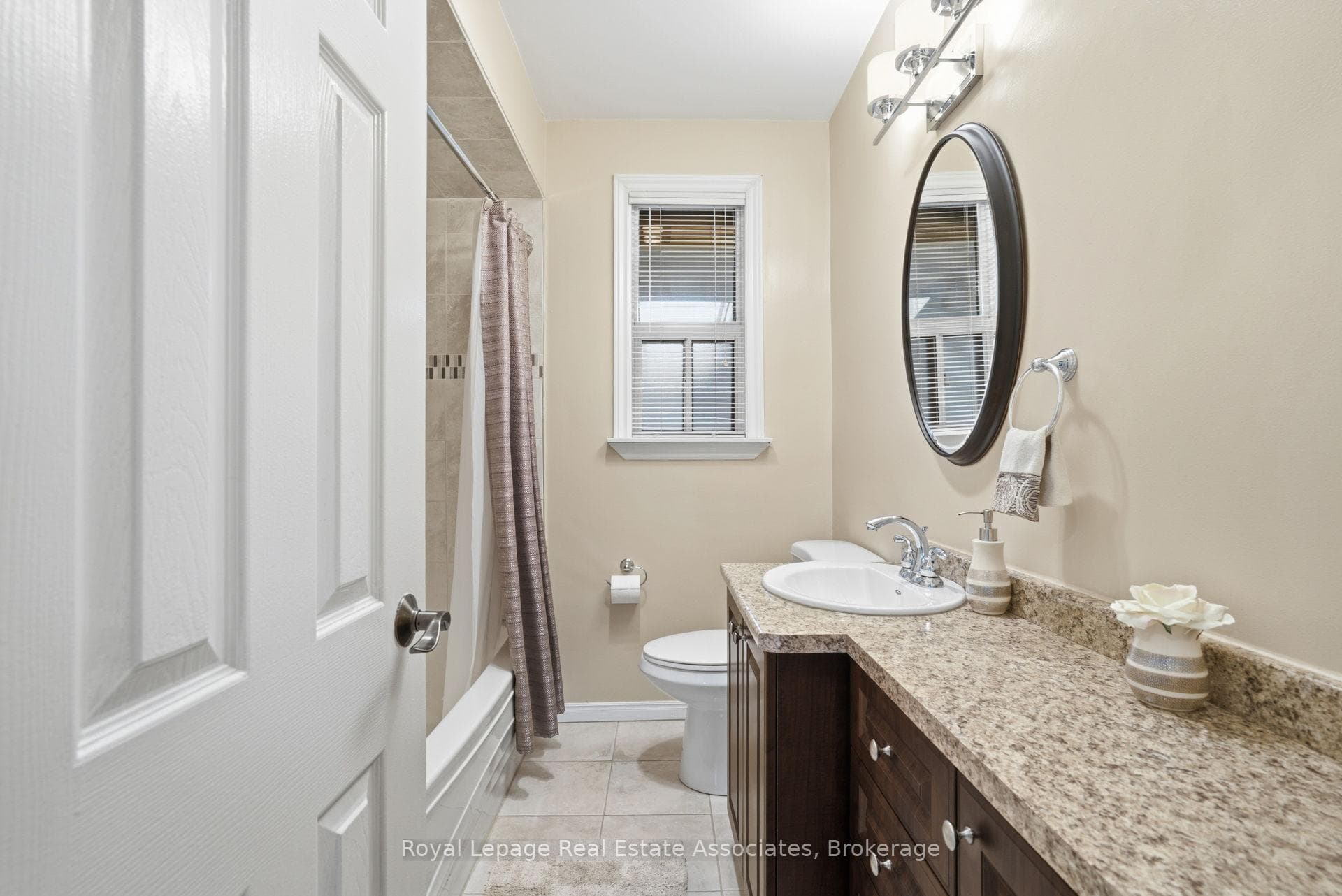 2874 Weston Road photo 16