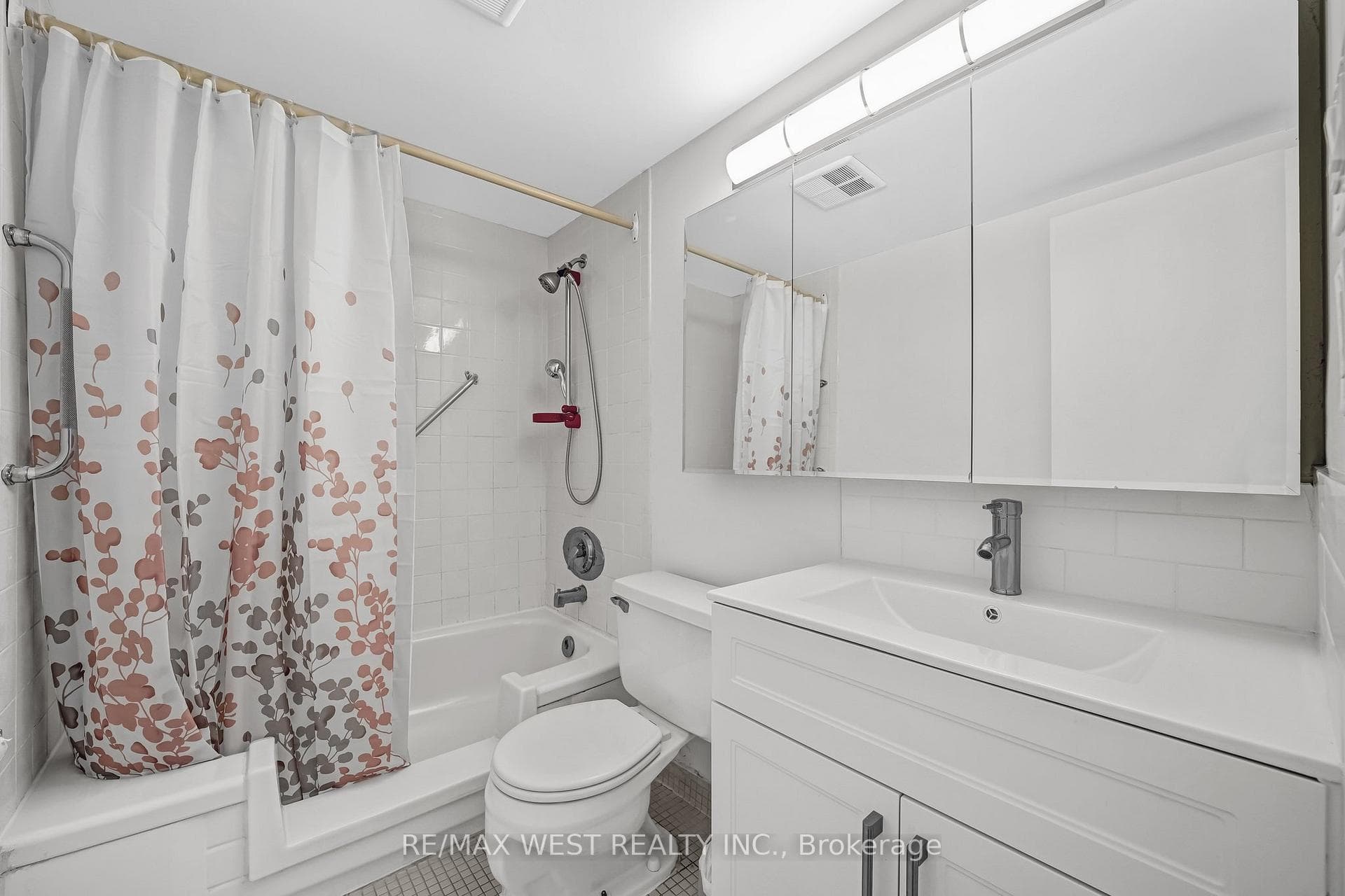205 Hilda Avenue Unit 406 photo 17