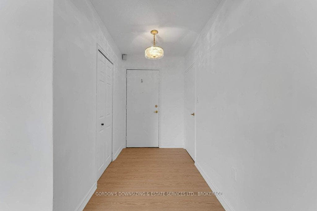 1 Mowat Avenue Unit 205 photo 6